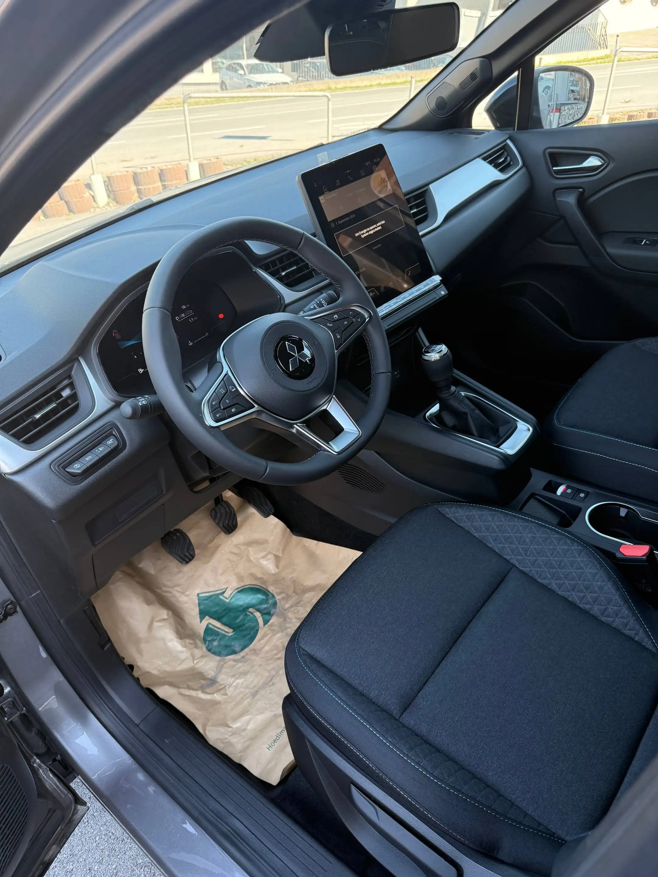 Mitsubishi Grandis Invite — photo 4