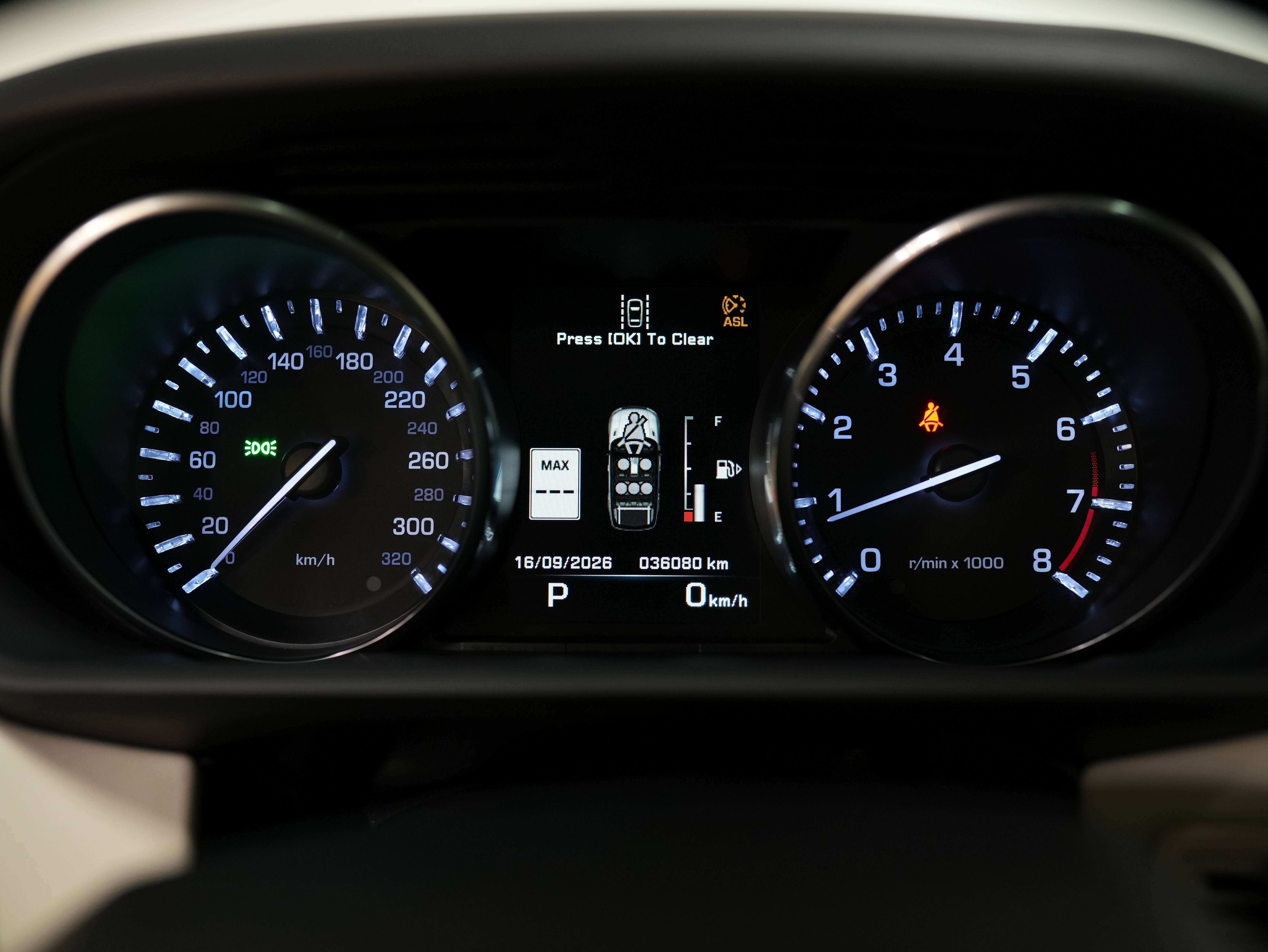 used 2015 Land Rover Range Rover Sport car, priced at $29,900