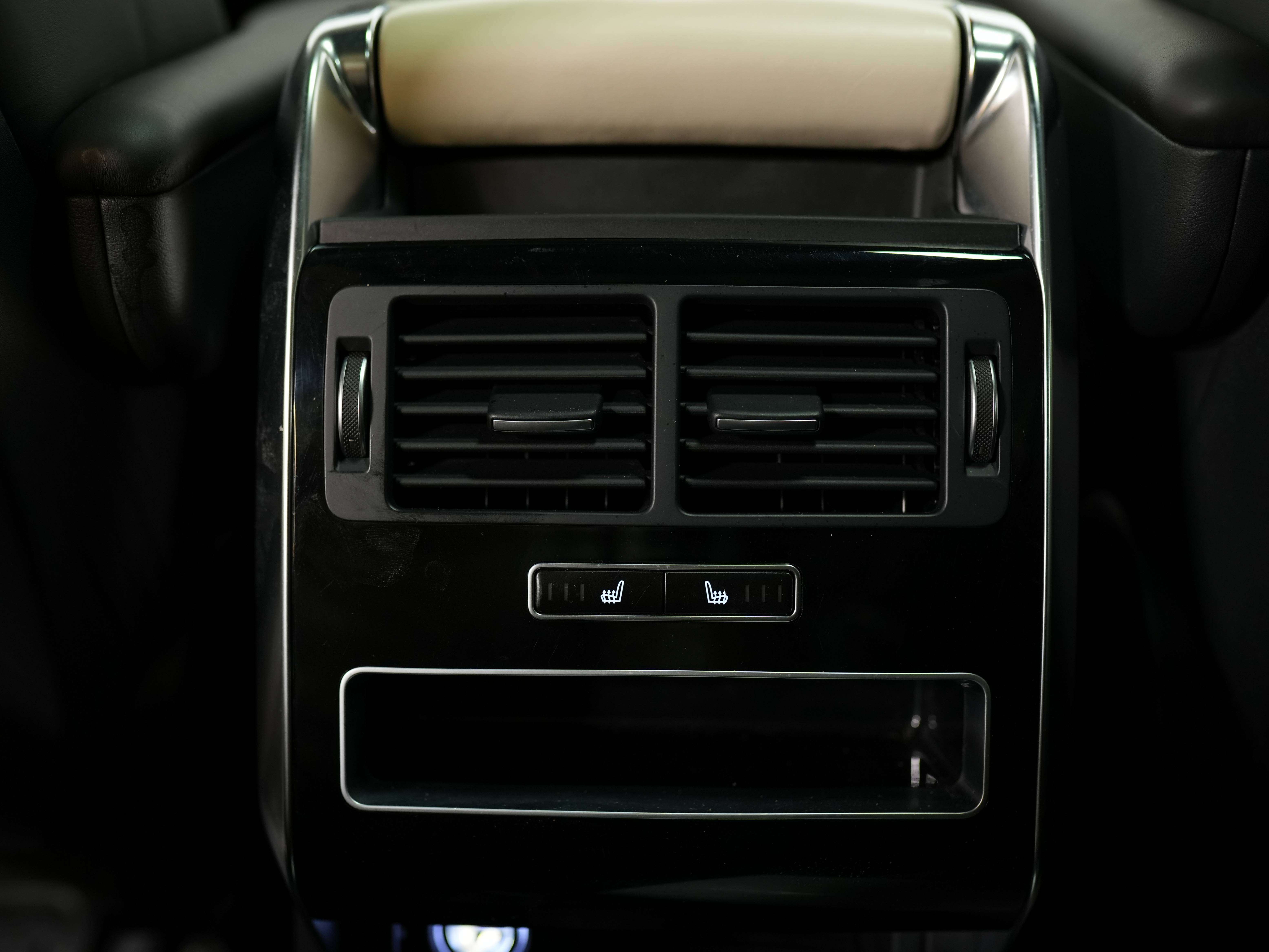 used 2015 Land Rover Range Rover Sport car, priced at $29,900