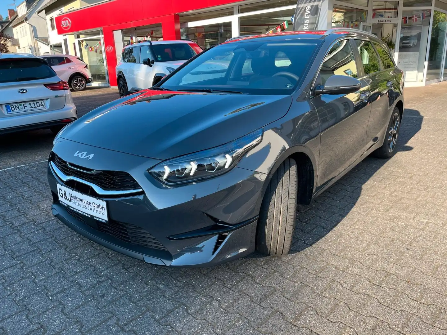 Kia Ceed SW / cee'd SW Ceed SW Spirit Automatik, Navi, Kamera, FCA, Szürke - 1