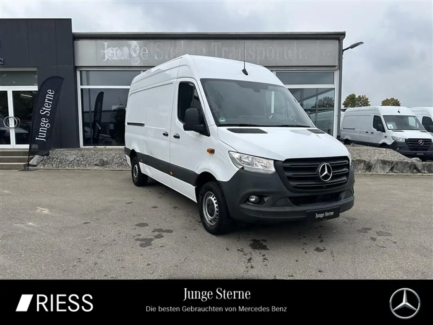 Mercedes-Benz Sprinter 317 CDI KA/L2H2/3665/MBUX/NAVI/KLIMA/TEMPOMAT/360° Weiß - 1