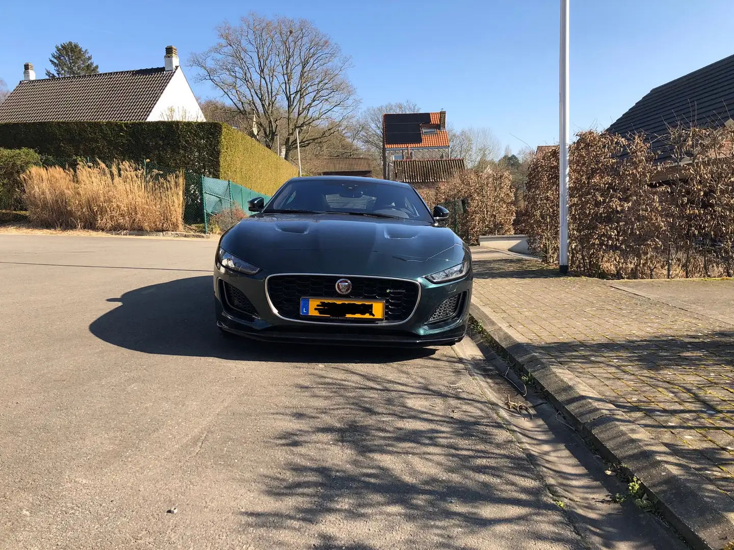 Jaguar F-Type Coupe 2.0 i4 P300 R-Dynamic - 2
