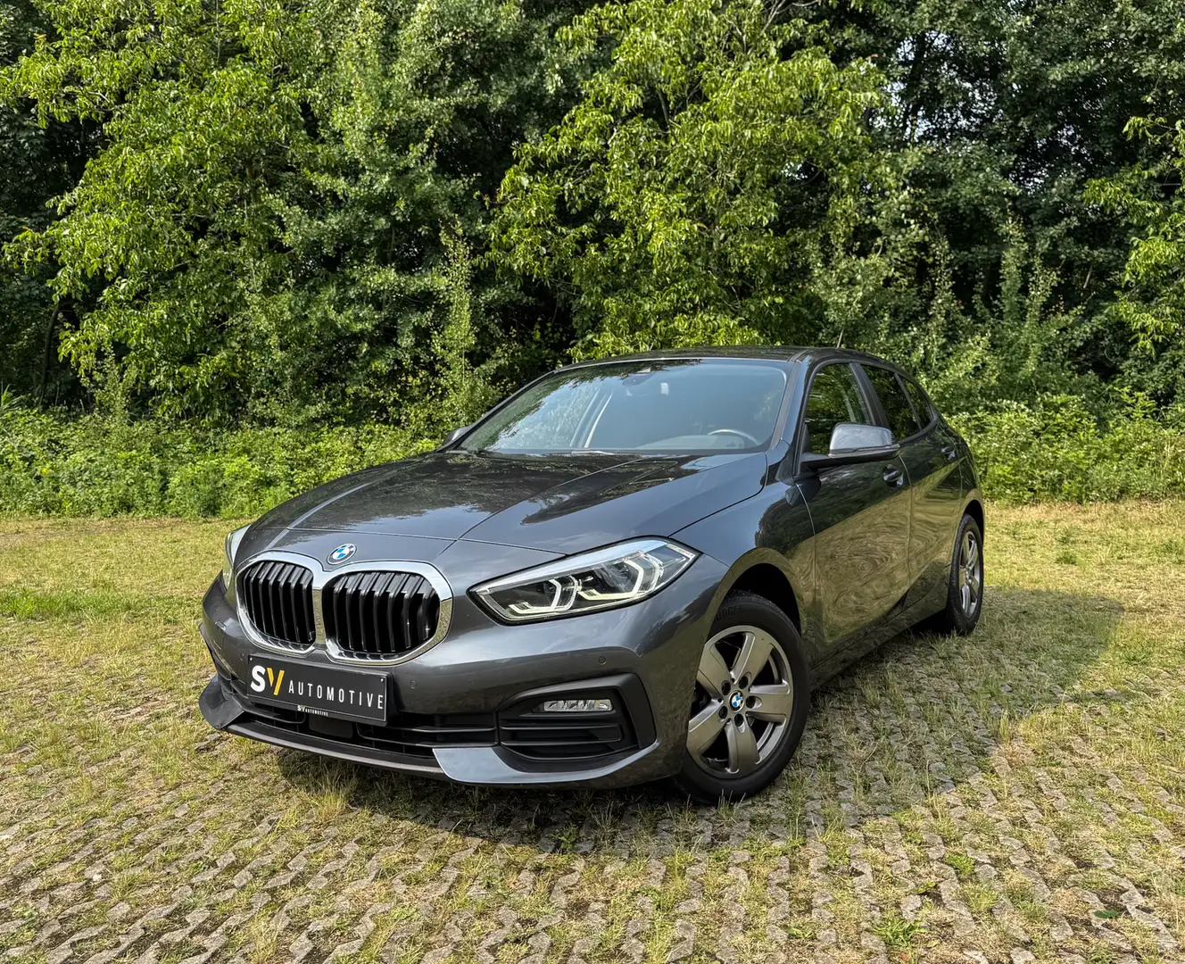 BMW 118 i - Advantage - Camera - Carplay - Navi Grijs - 1