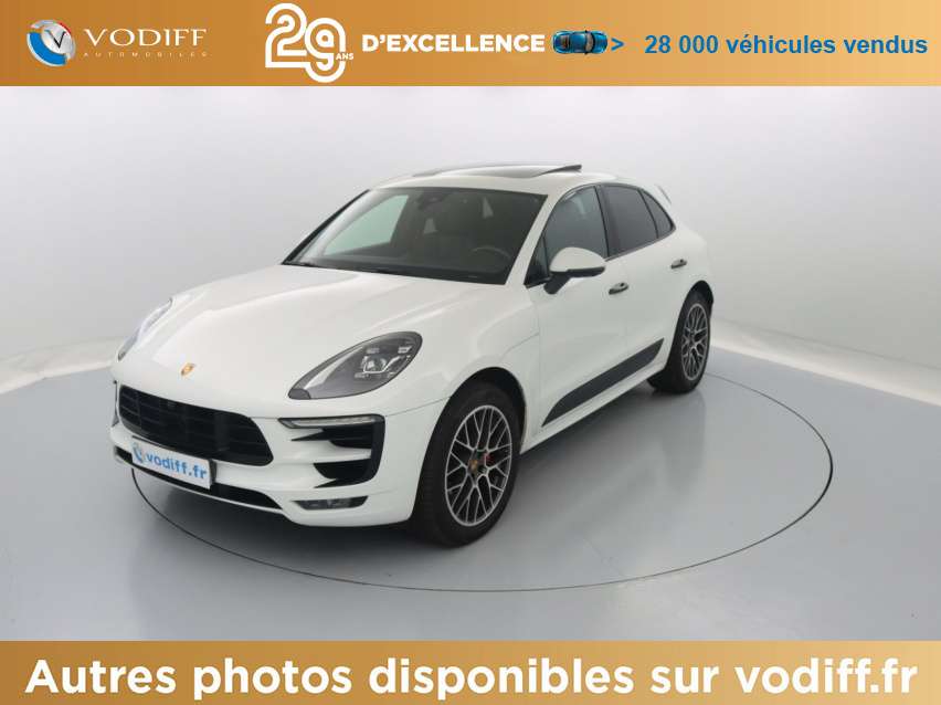 2016 Porsche MACAN