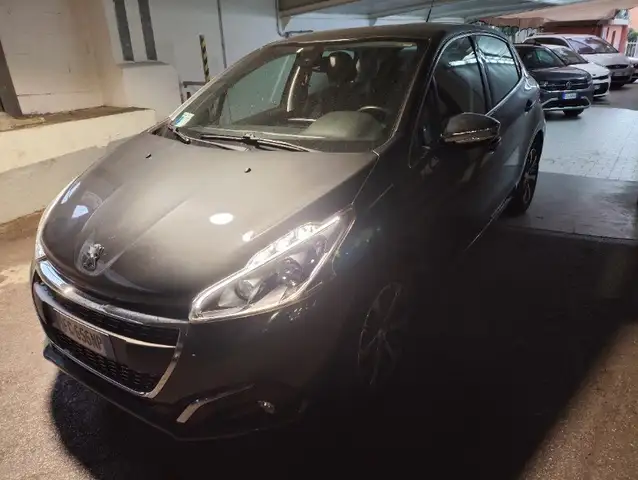 Peugeot 208 BlueHDi 100 5p. Allure