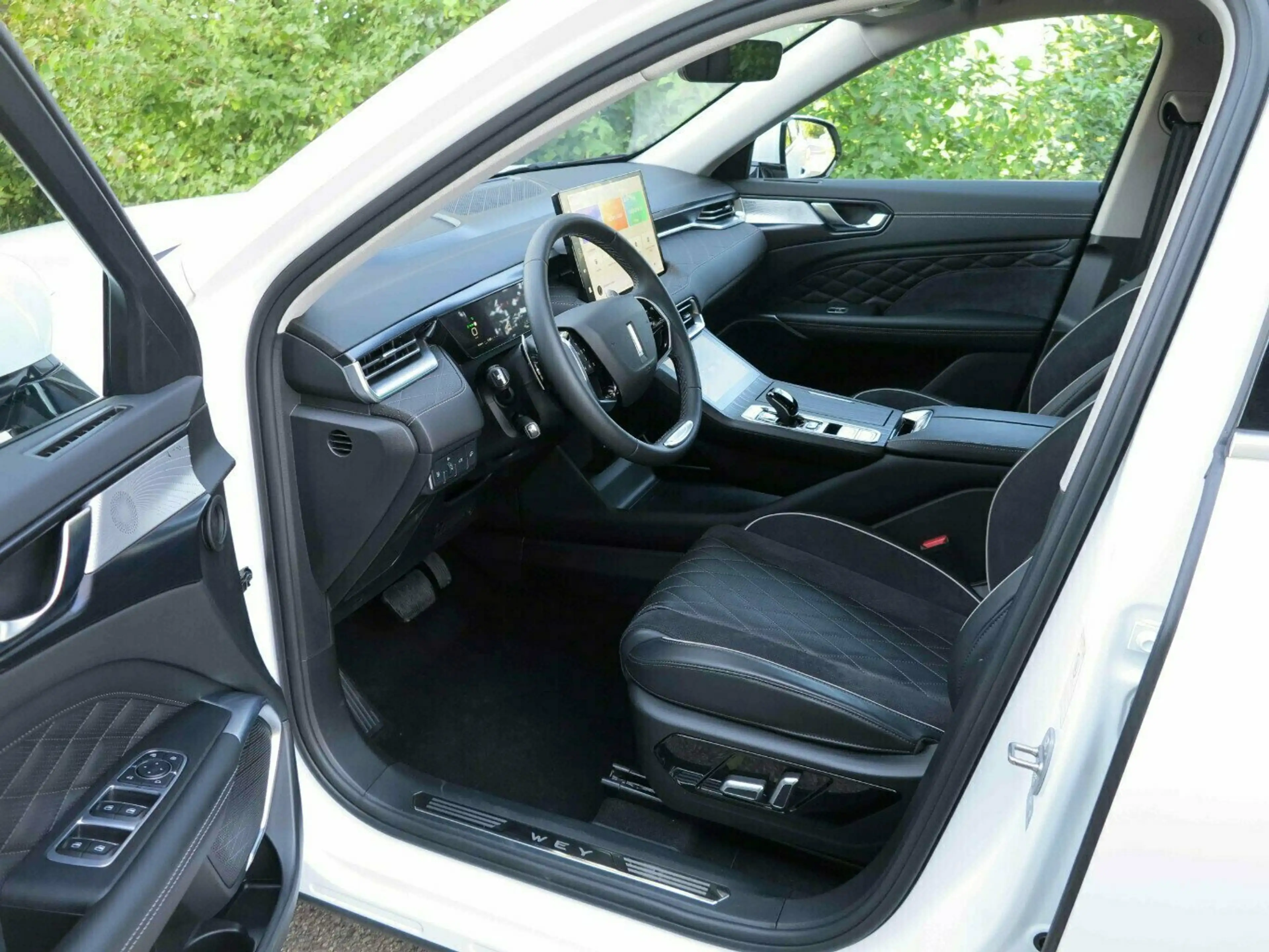 GWM WEY 03 2.0 PHEV 270KW/367PS, Luxury, AHK — photo 10