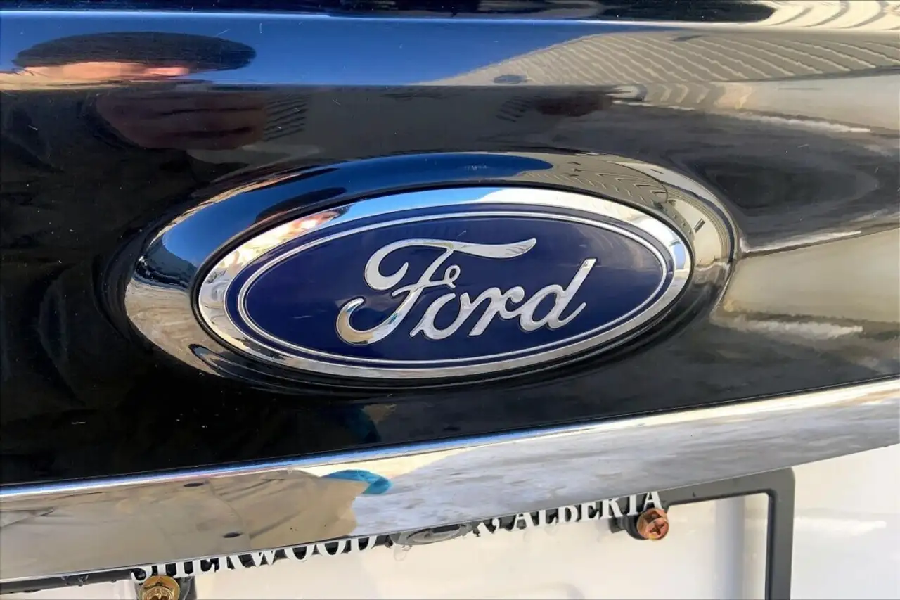 Ford Edge снимка Ford Edge