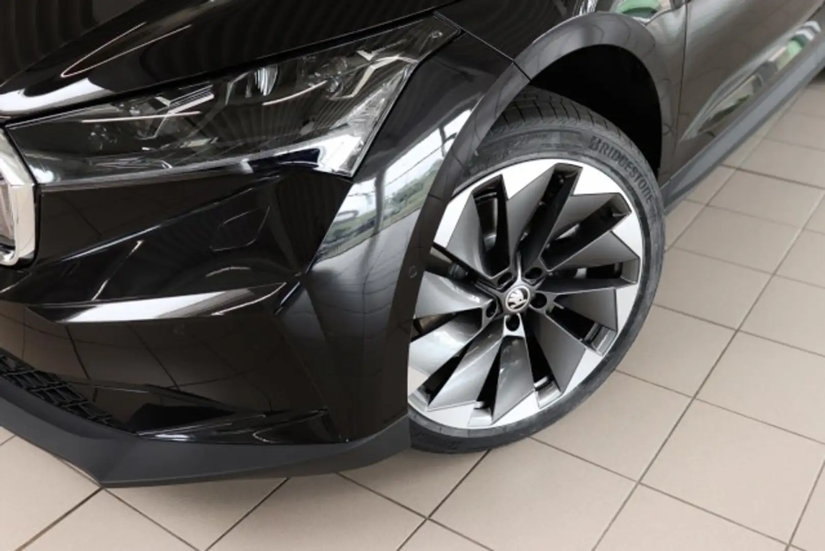 Skoda Enyaq 85 x Suite Klima Navi Leder Rückfahrkamera Schwarz - 2