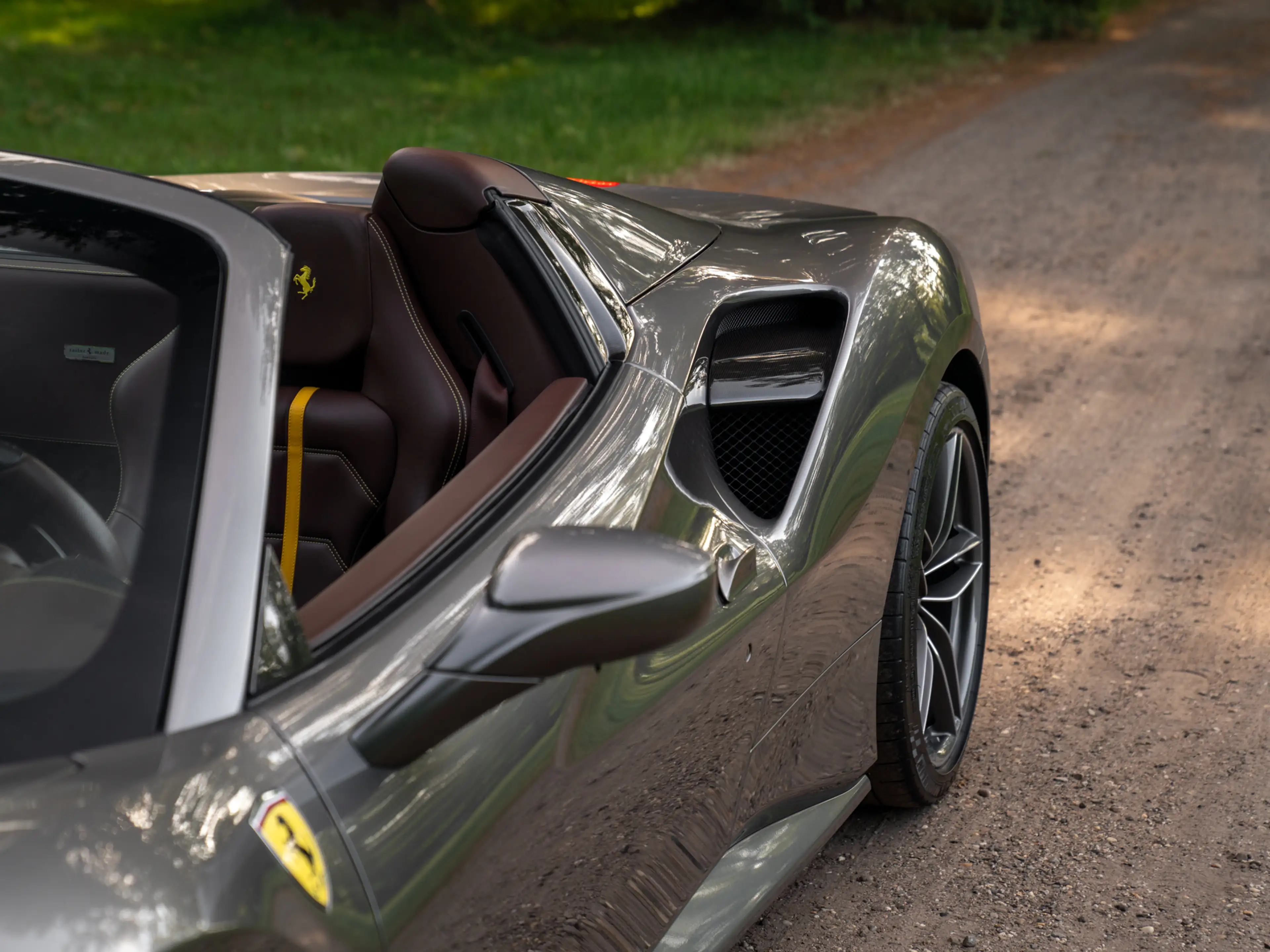 Ferrari 488 Spider | Atelier Car | New Power 07-2027 | Lift | — photo 21