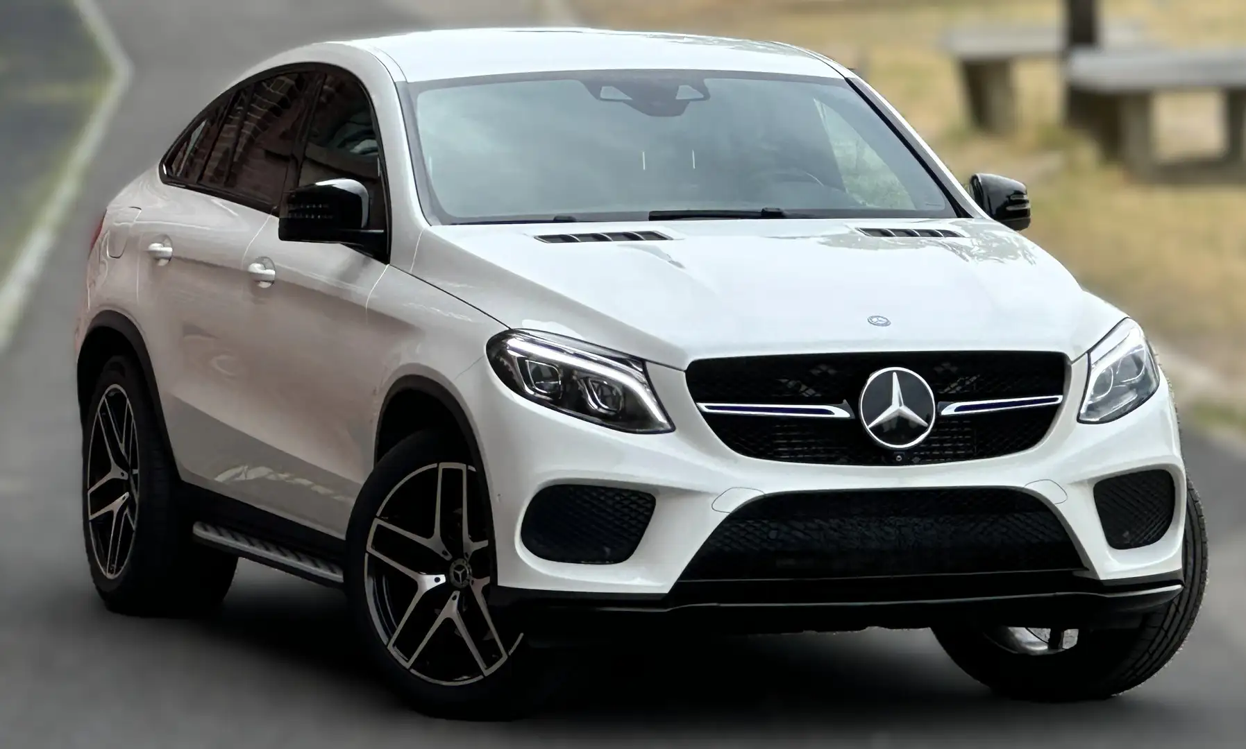 Mercedes-Benz GLE 350 4Matic AMG 21' 360 ACC LED AHK ILS Night-Paket Blanc - 2