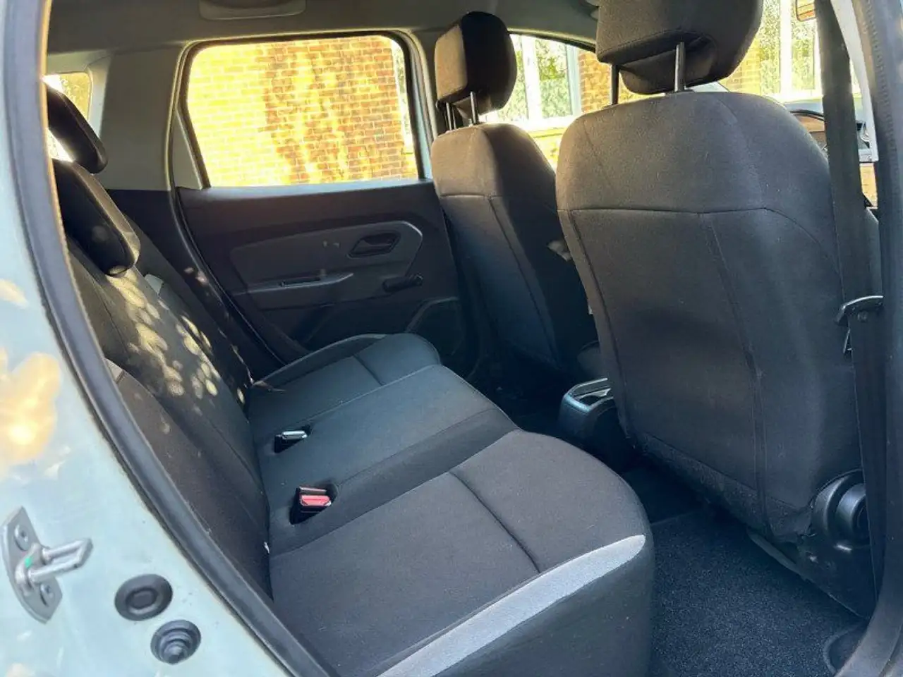 Dacia Duster — photo 17