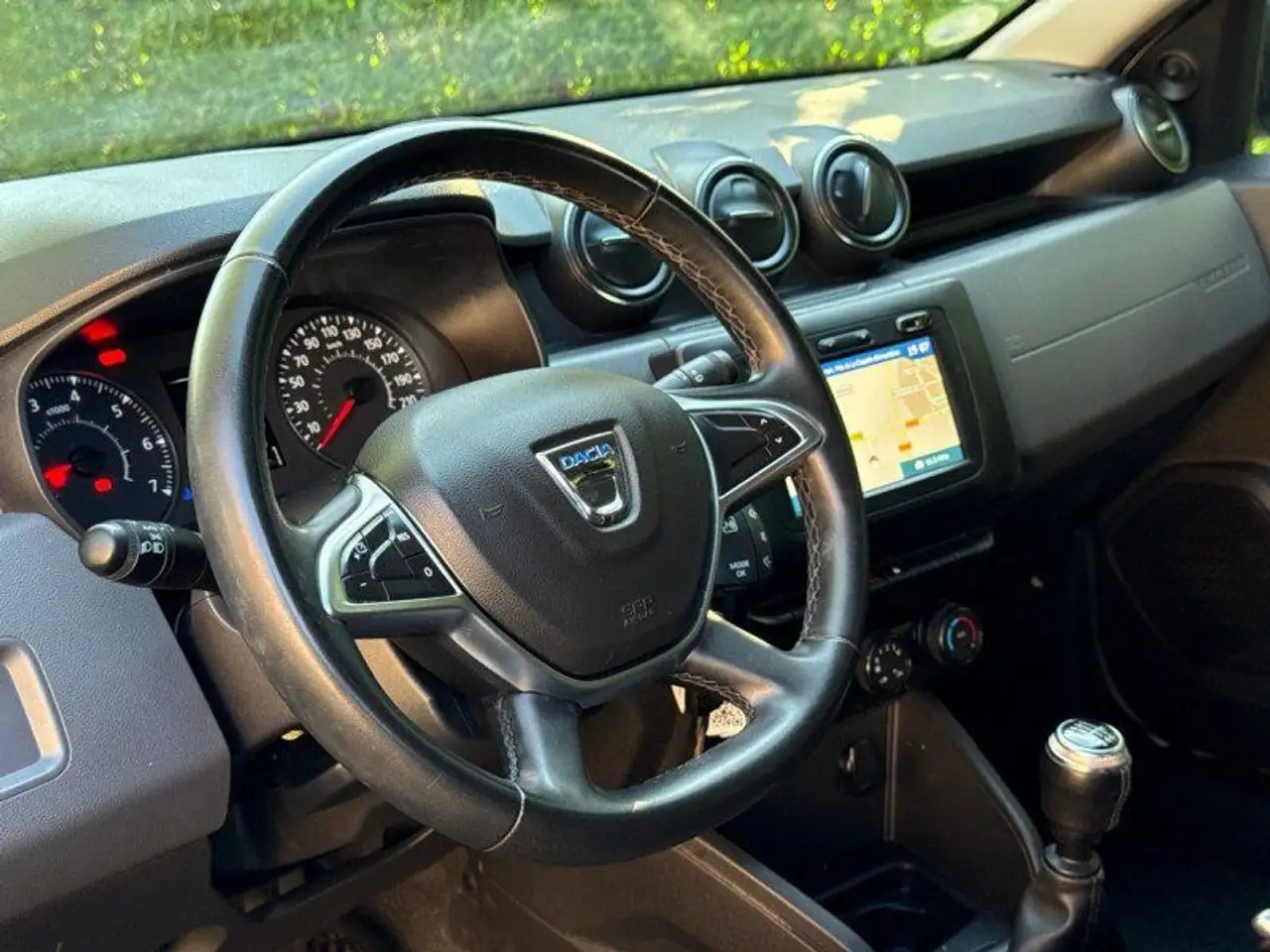 Dacia Duster — photo 11