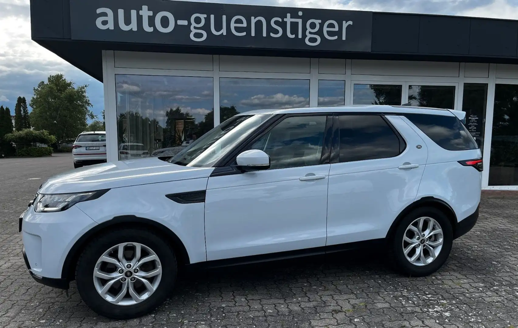 Land Rover Discovery 5 SE TD6 3,0-V6 Scheckheft, 7-Sitzer Weiß - 1