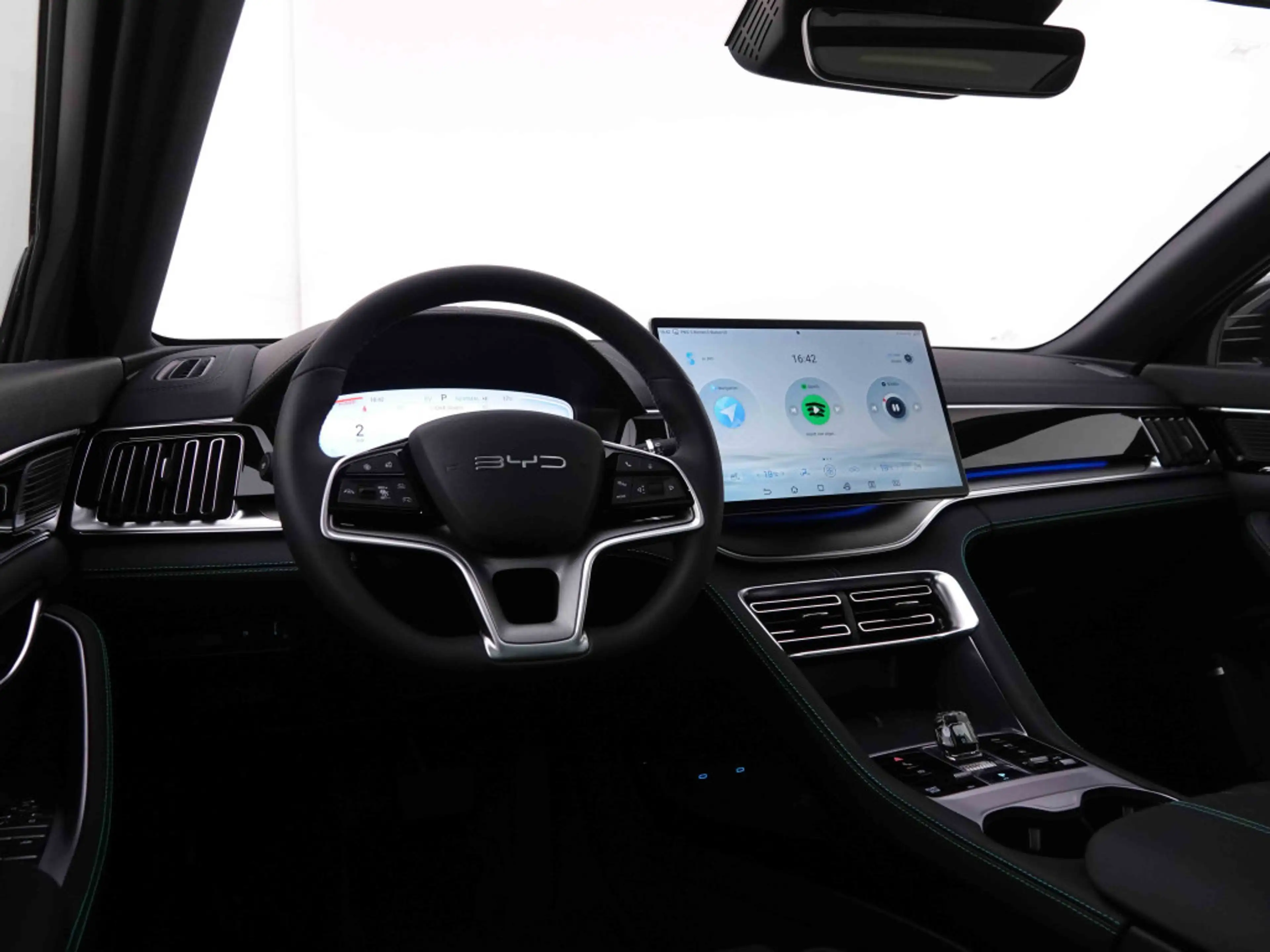 BYD Seal U PHEV 218 Boost | EV Range 80km | Pano | Leather | Infinity Sound | GPS — photo 8