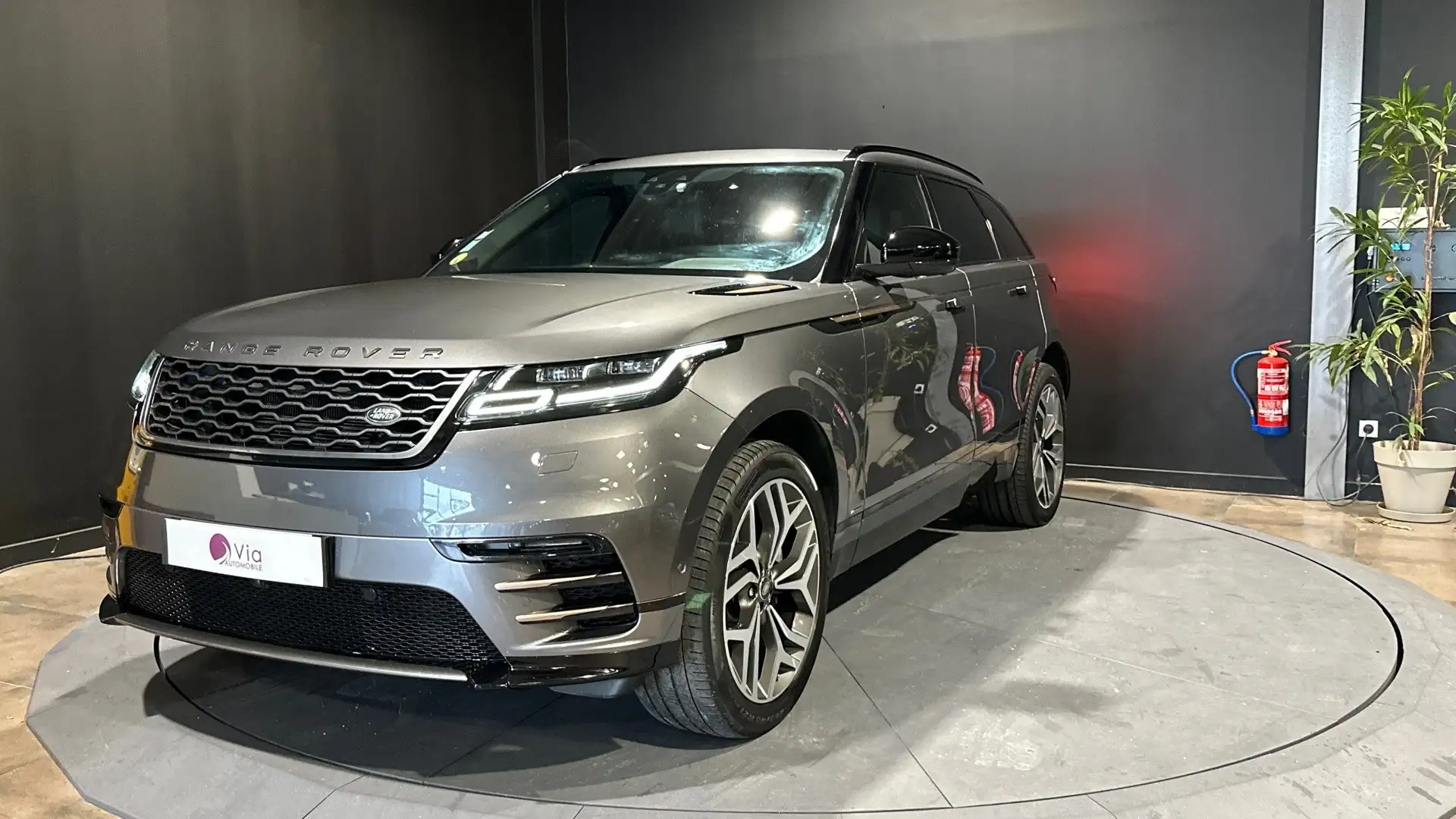 Land Rover Range Rover Velar D240 R-Dynamic GREY/CORRIS Gris - 1