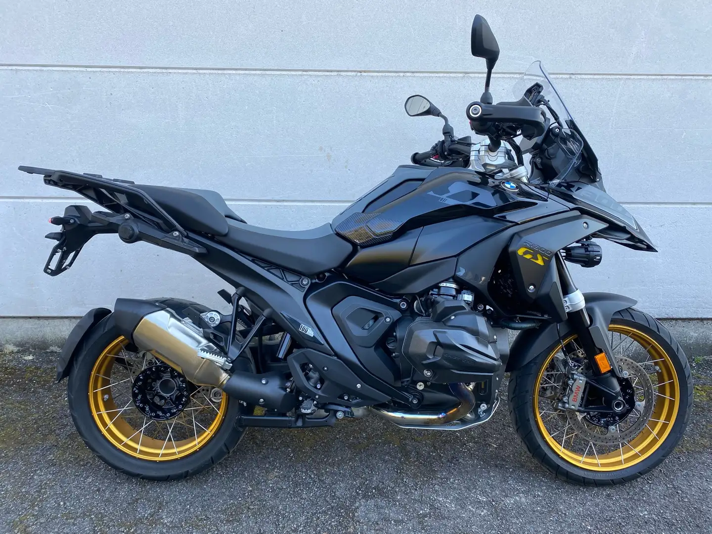 BMW R 1300 GS Triple Black + 4 pack Zwart - 2