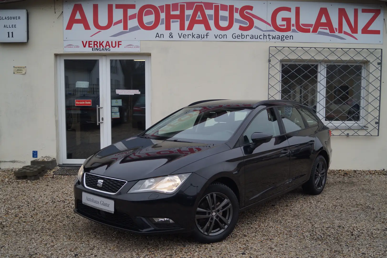 SEAT Leon 2,0 TDI DSG Style Kombi ZR-NEU Noir - 1
