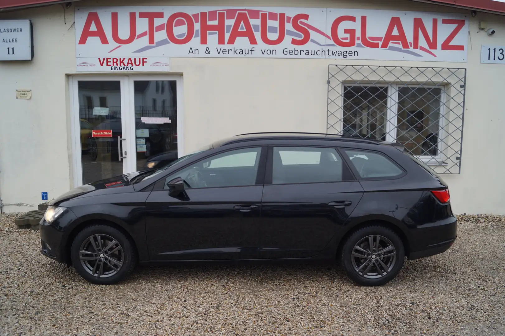 SEAT Leon 2,0 TDI DSG Style Kombi ZR-NEU Noir - 2