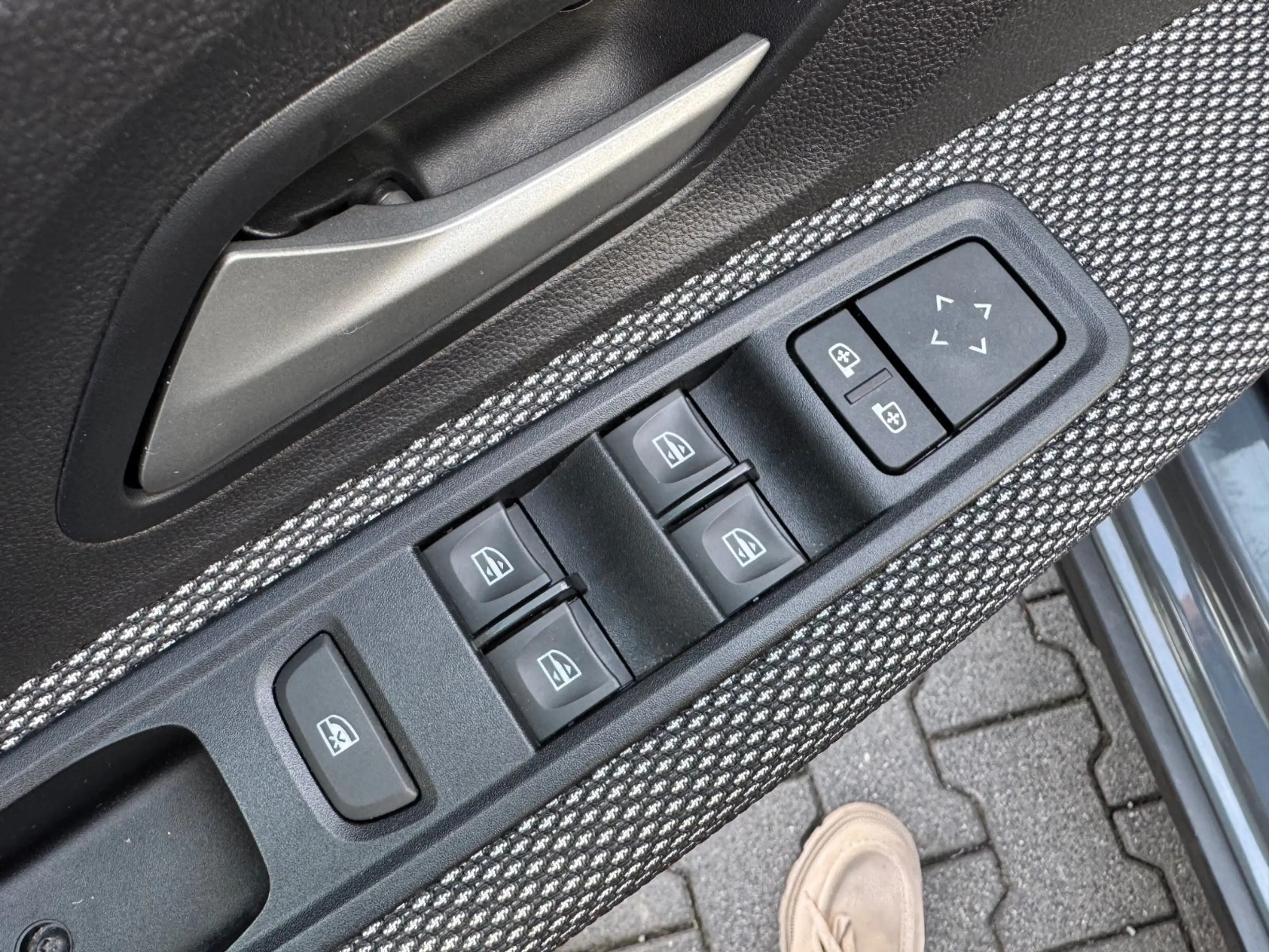Dacia Jogger Extreme+/1.HAND/RFK/TÜV 08/2028/NAVI — photo 27
