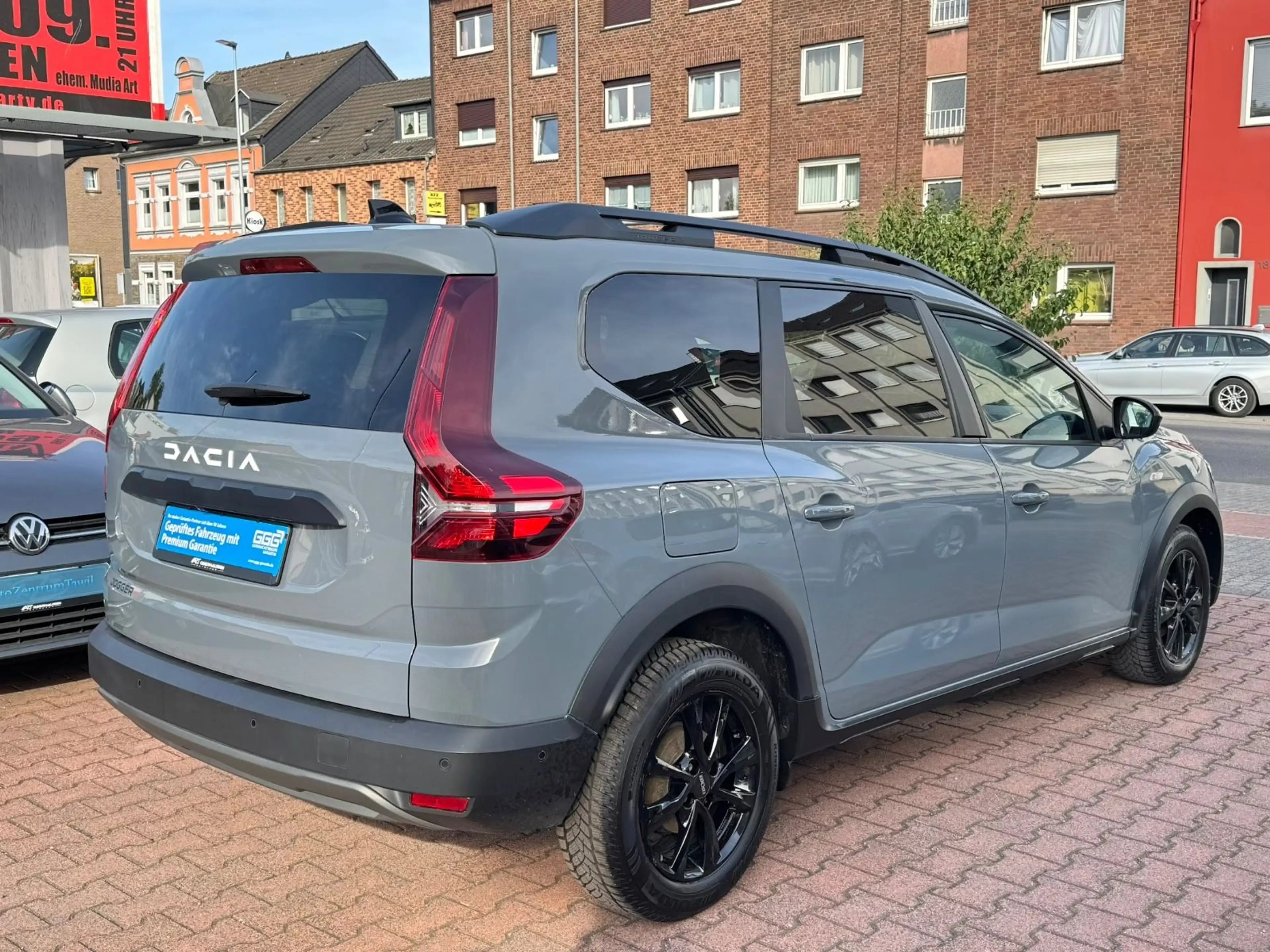 Dacia Jogger Extreme+/1.HAND/RFK/TÜV 08/2028/NAVI — photo 10