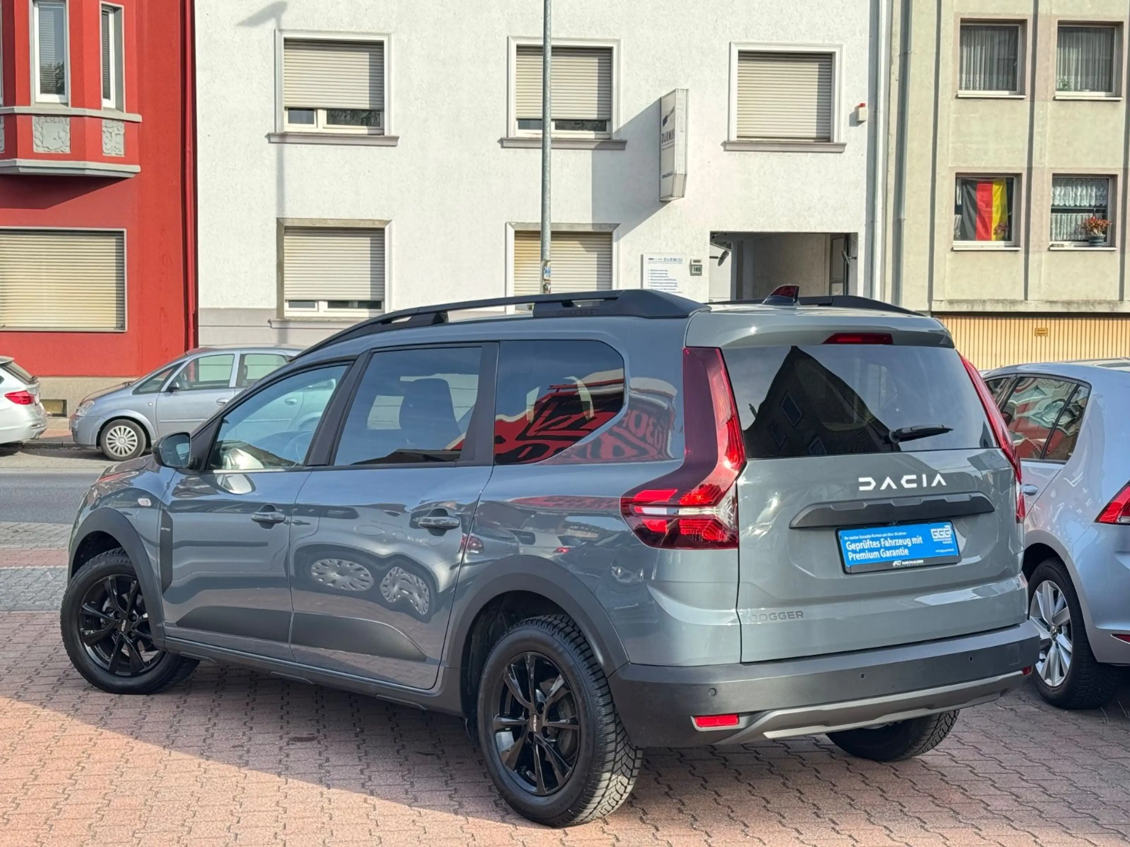Dacia Jogger Extreme+/1.HAND/RFK/TÜV 08/2028/NAVI — photo 4