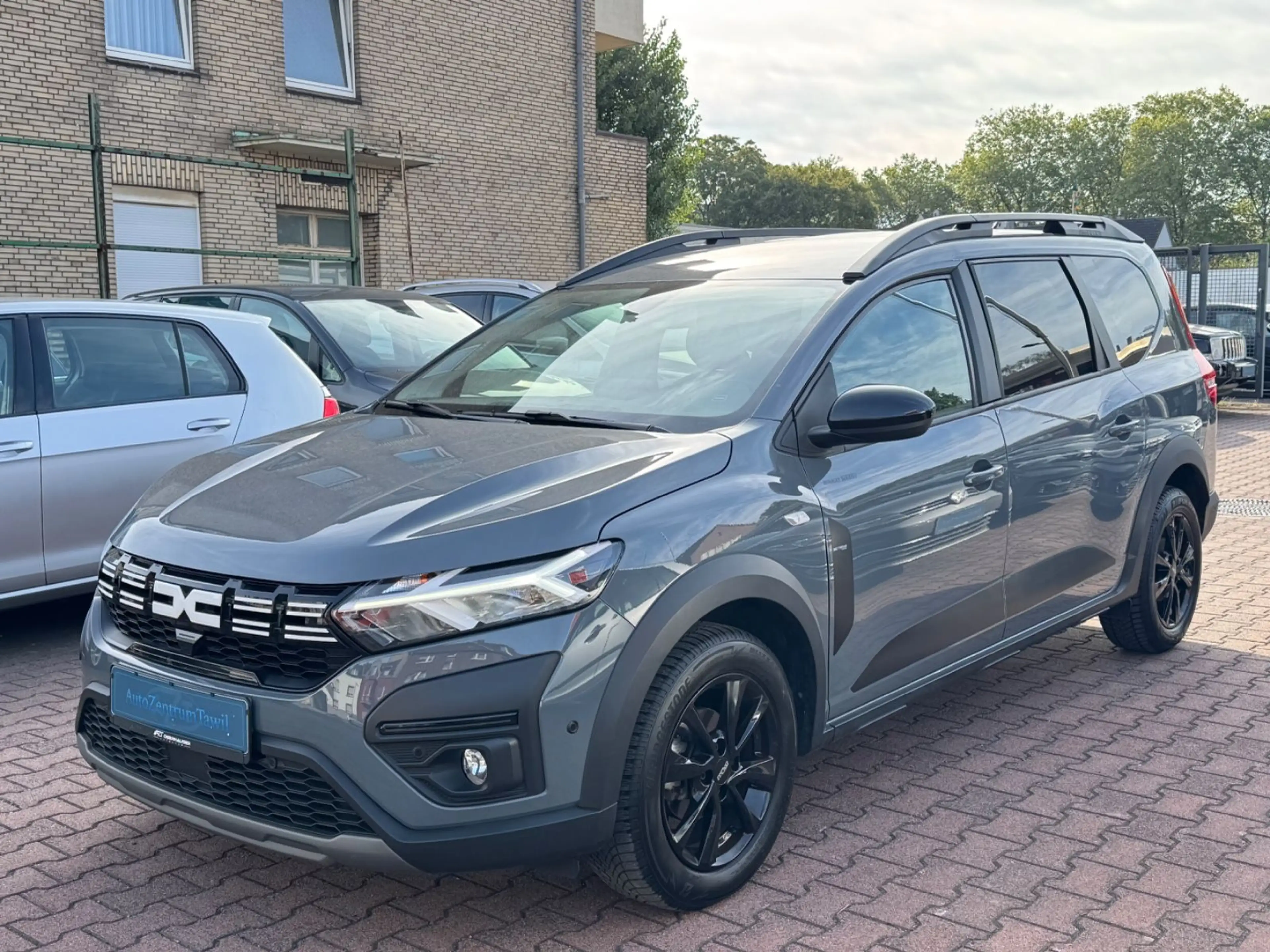 Dacia Jogger Extreme+/1.HAND/RFK/TÜV 08/2028/NAVI — photo 6