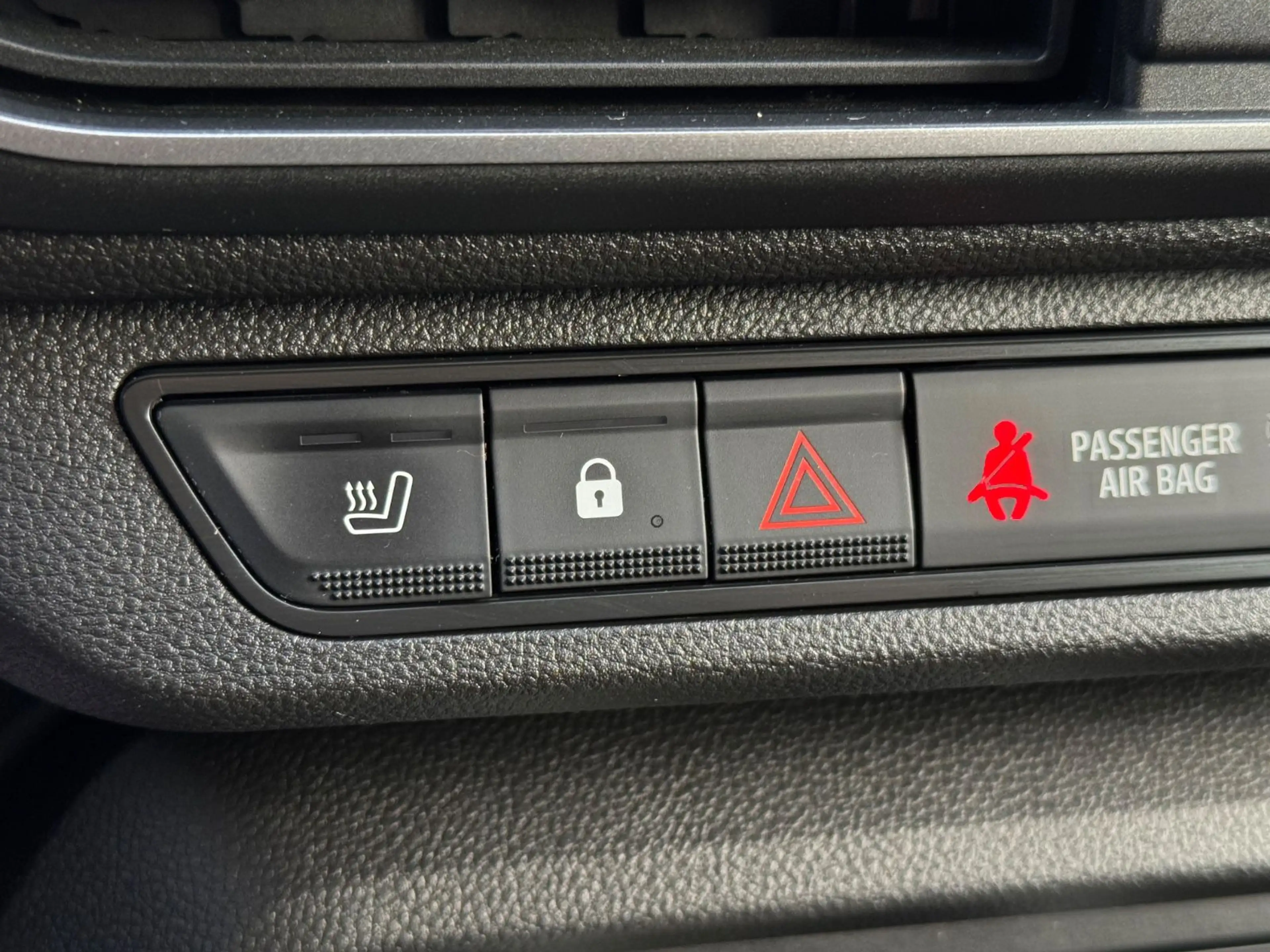Dacia Jogger Extreme+/1.HAND/RFK/TÜV 08/2028/NAVI — photo 33
