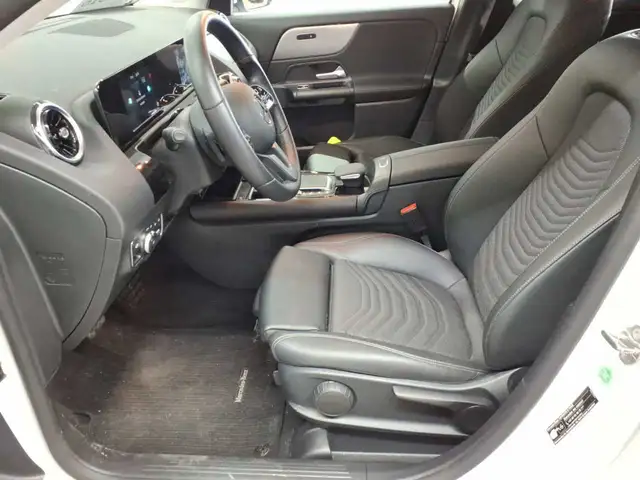 Mercedes-Benz Gla view 7
