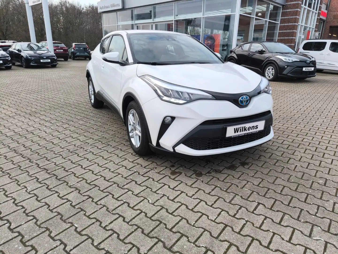 Toyota C-HR Hybrid Flow Weiß - 1