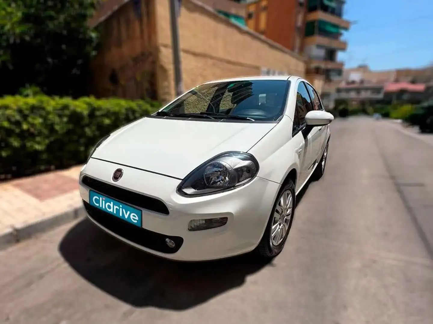 Fiat Punto 1.2 8v Young 69 CV SS Gasolina Blanco - 2