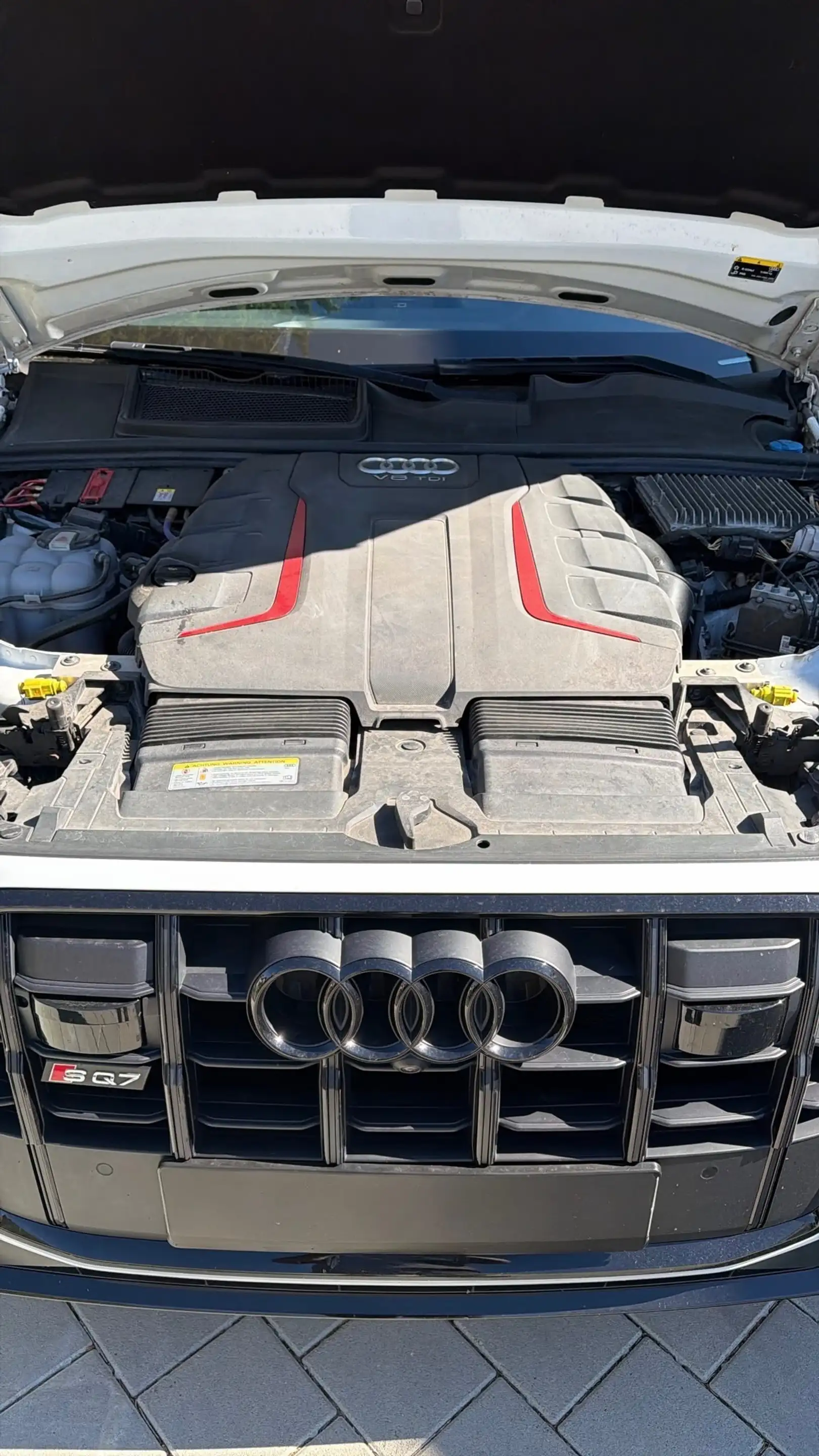 Audi SQ7 4.0 TDI quattro — photo 7