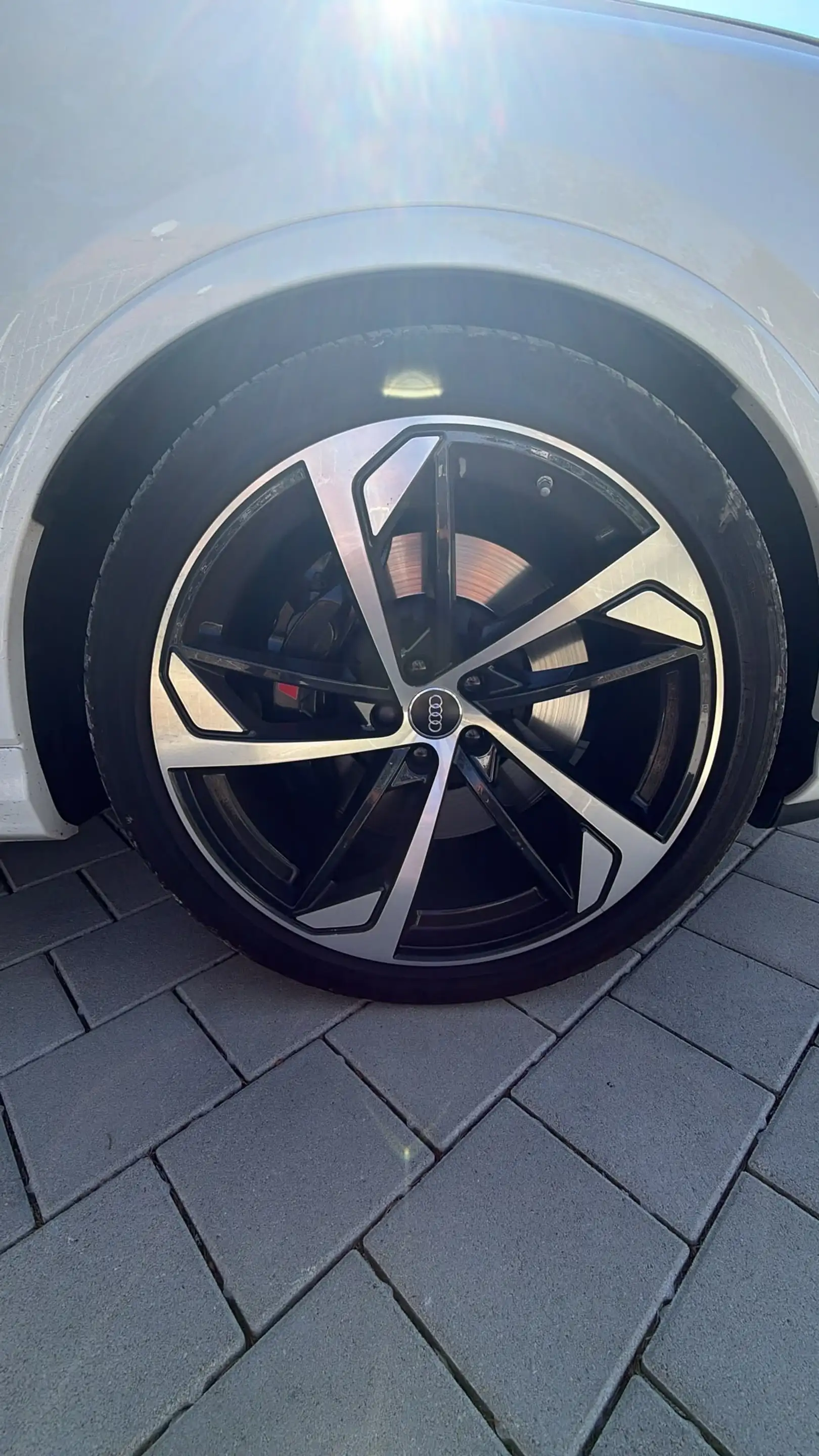 Audi SQ7 4.0 TDI quattro — photo 6