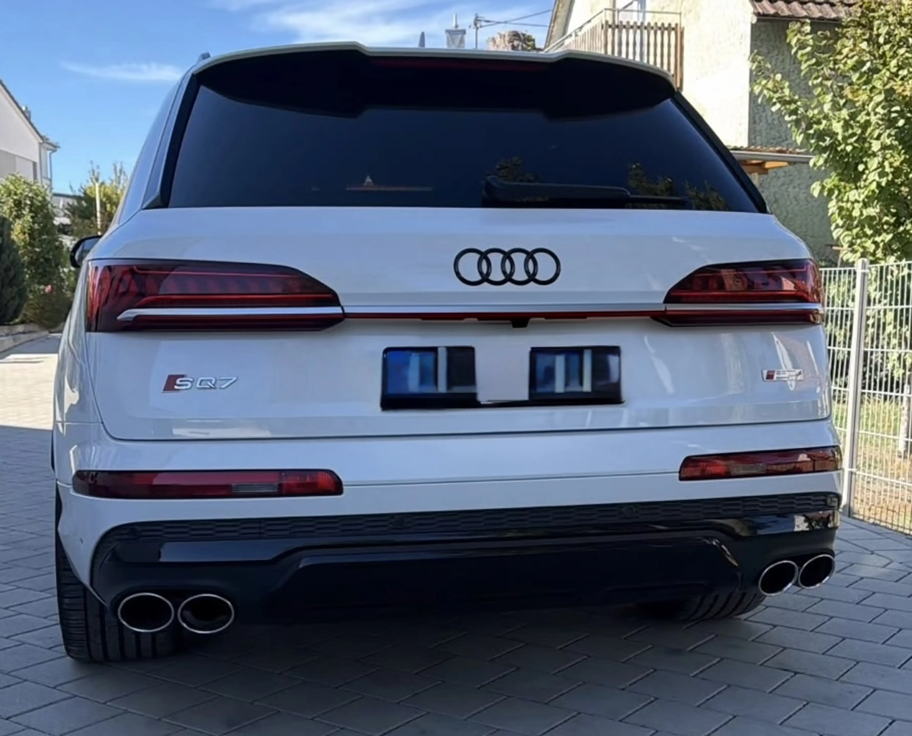 Audi SQ7 4.0 TDI quattro — photo 4