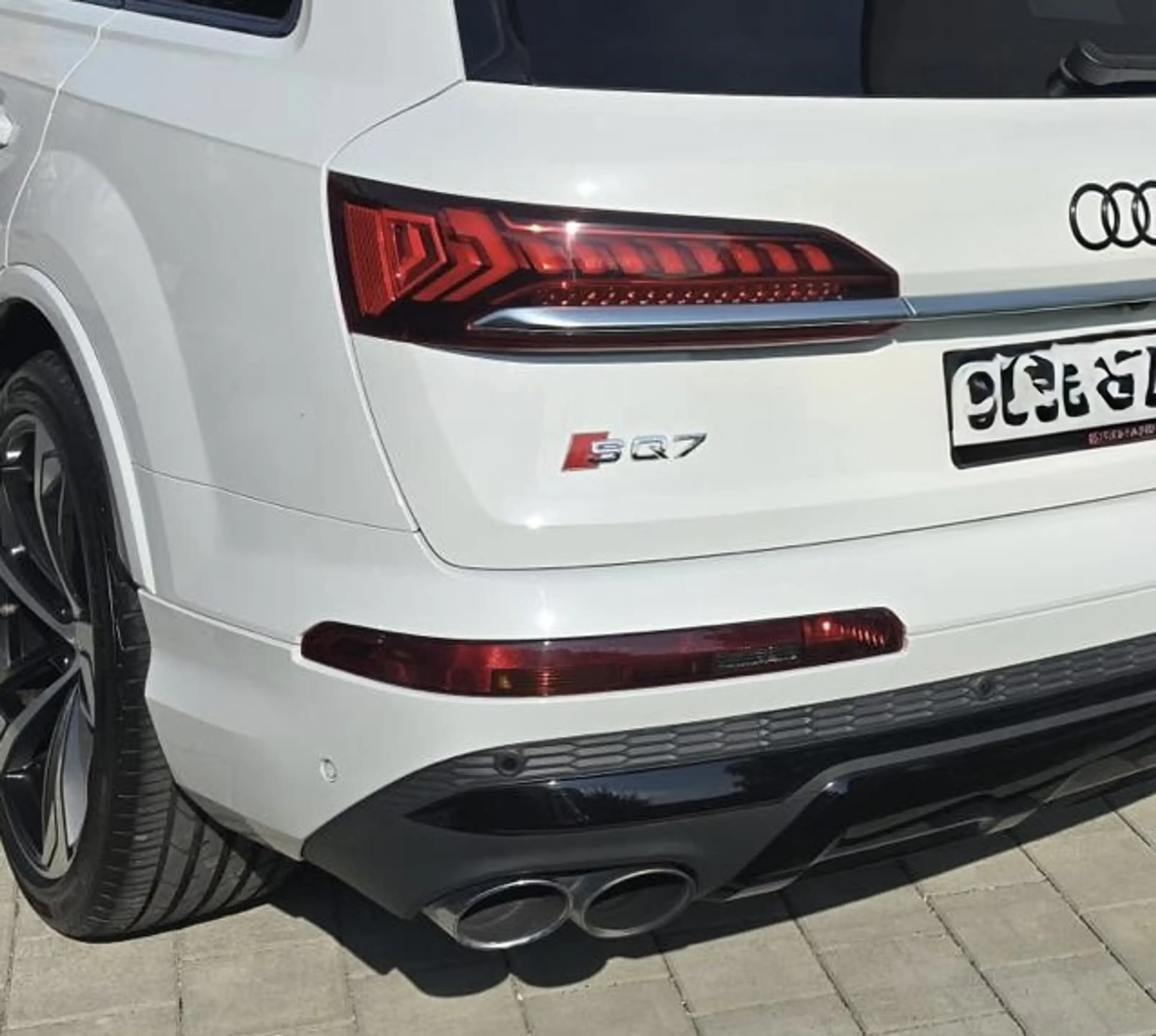 Audi SQ7 4.0 TDI quattro — photo 3