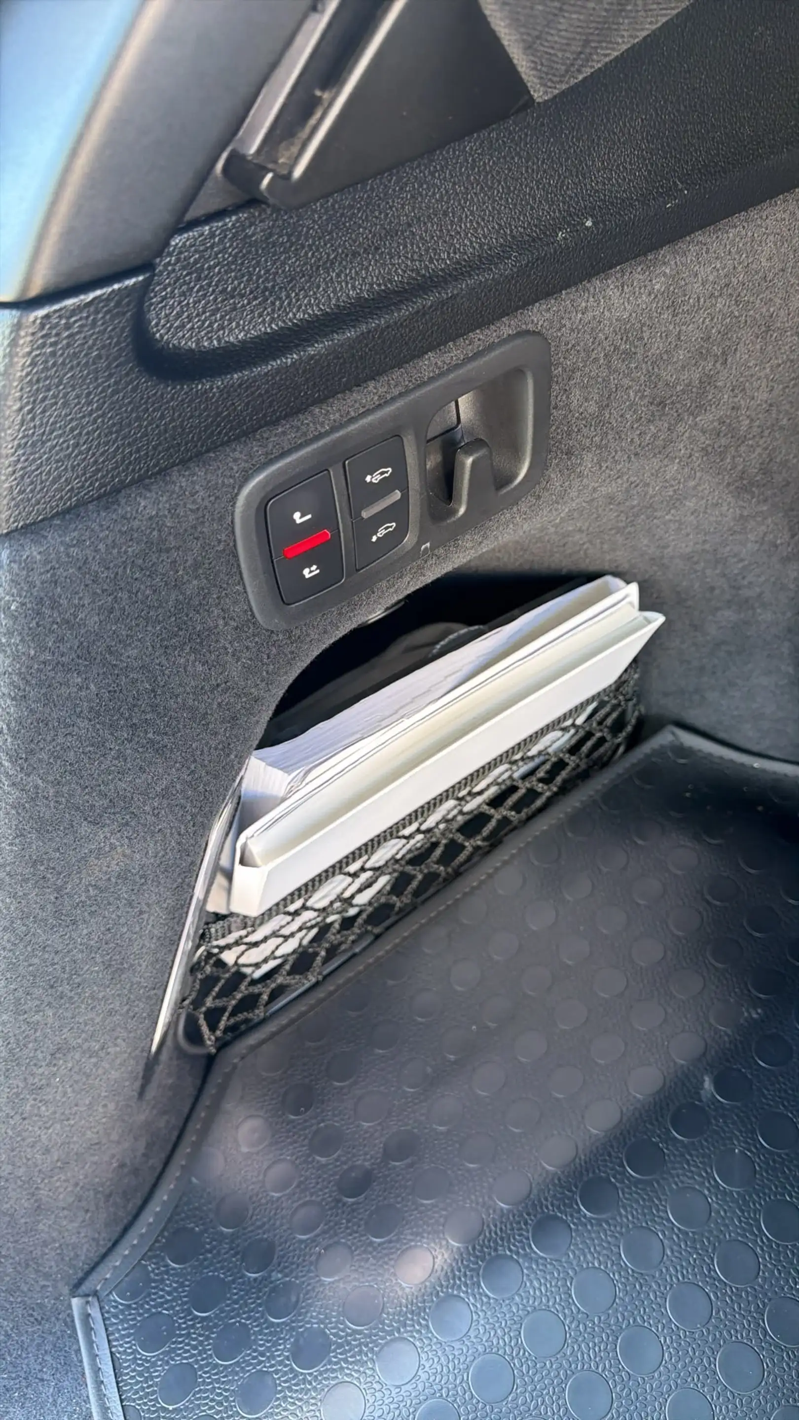 Audi SQ7 4.0 TDI quattro — photo 14