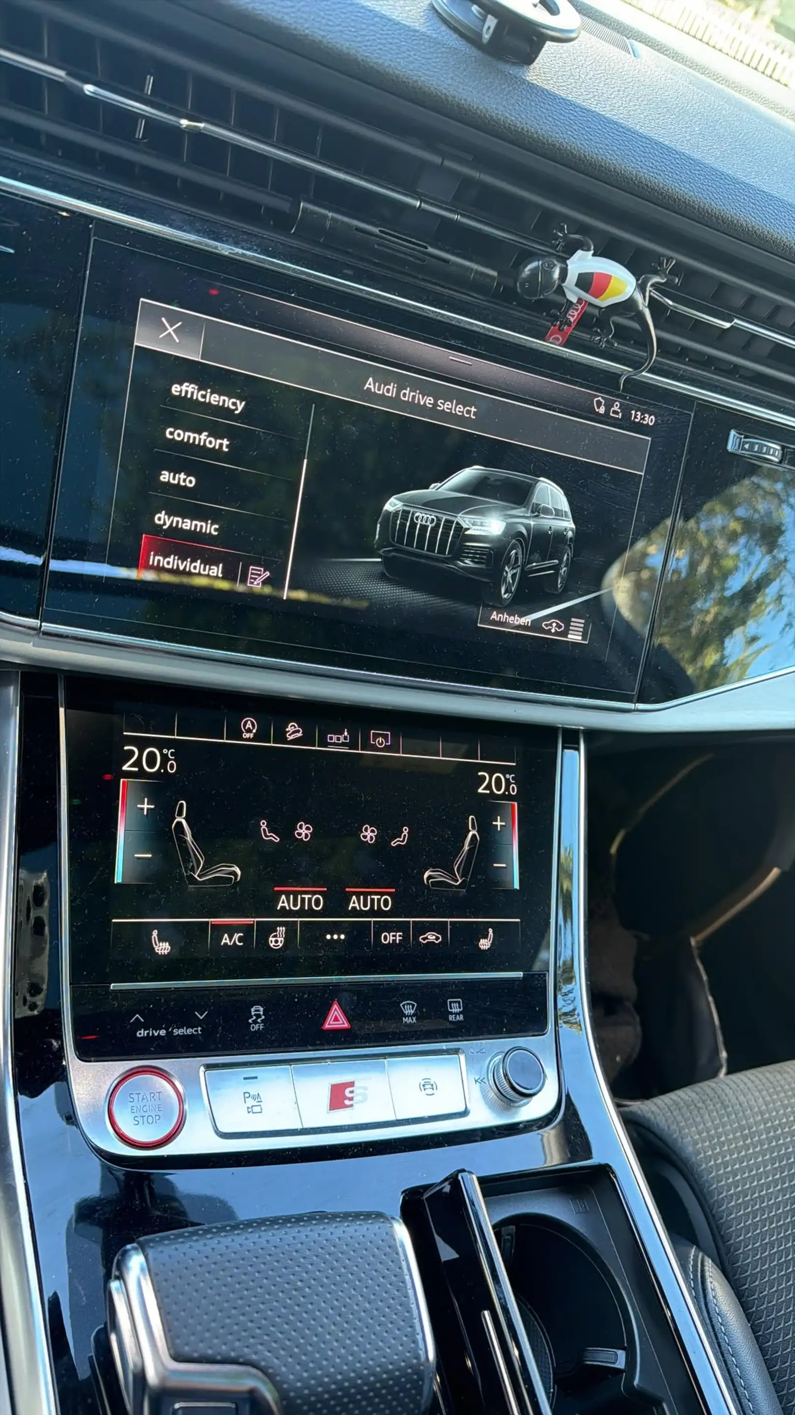 Audi SQ7 4.0 TDI quattro — photo 11