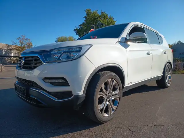SsangYong Rexton 2.2 Diesel e-XDi 220 Sapphire 4WD 7-Sitze