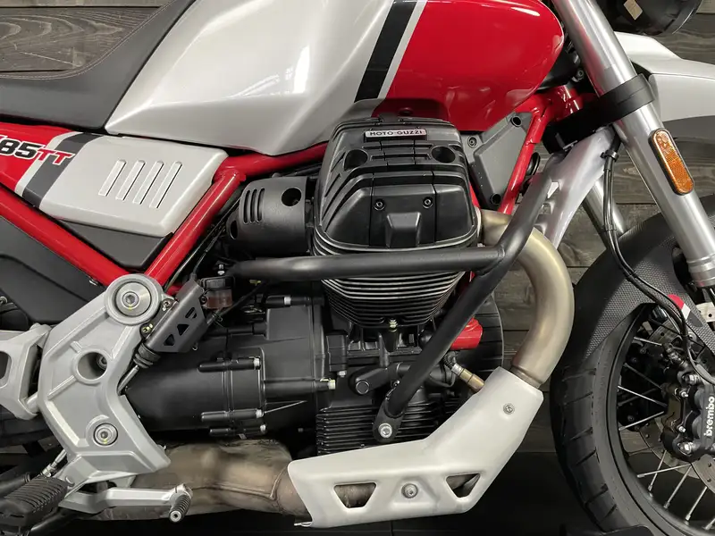Moto Guzzi V 85 TT - foto 5