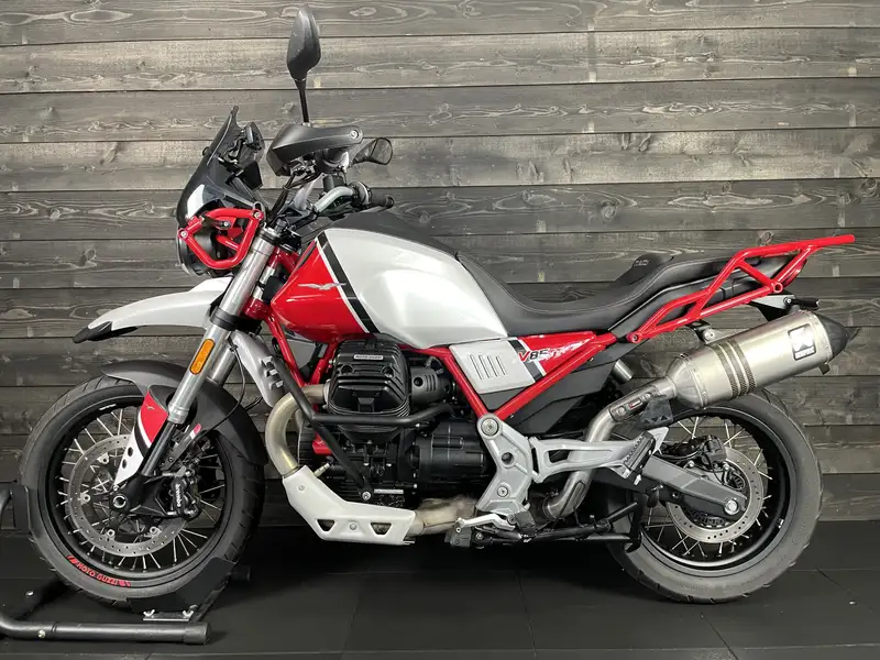 Moto Guzzi V 85 TT - foto 8