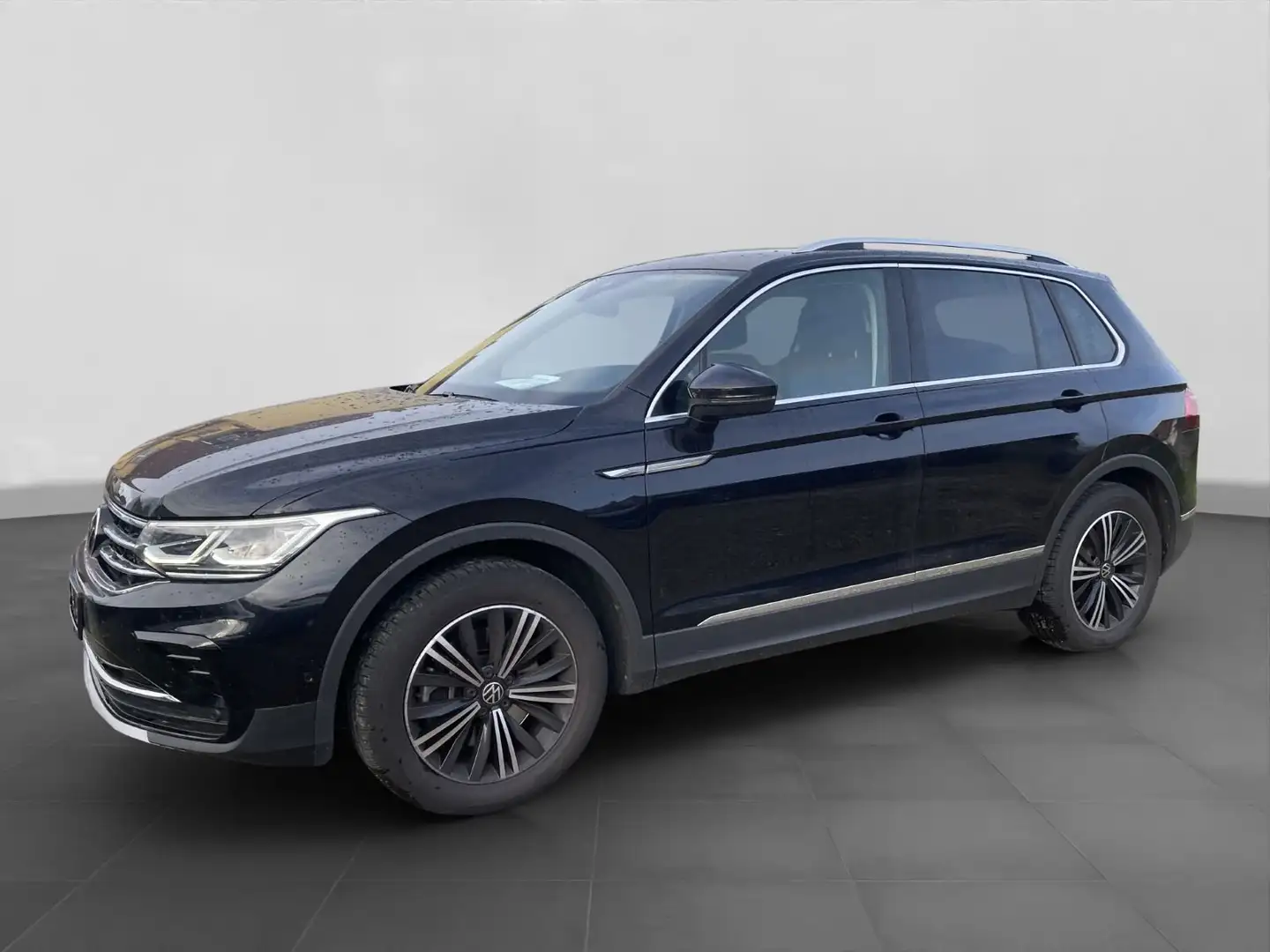 Volkswagen Tiguan Elegance 2.0 TDI DSG 4M | AHK IQ.LIGHT Schwarz - 2