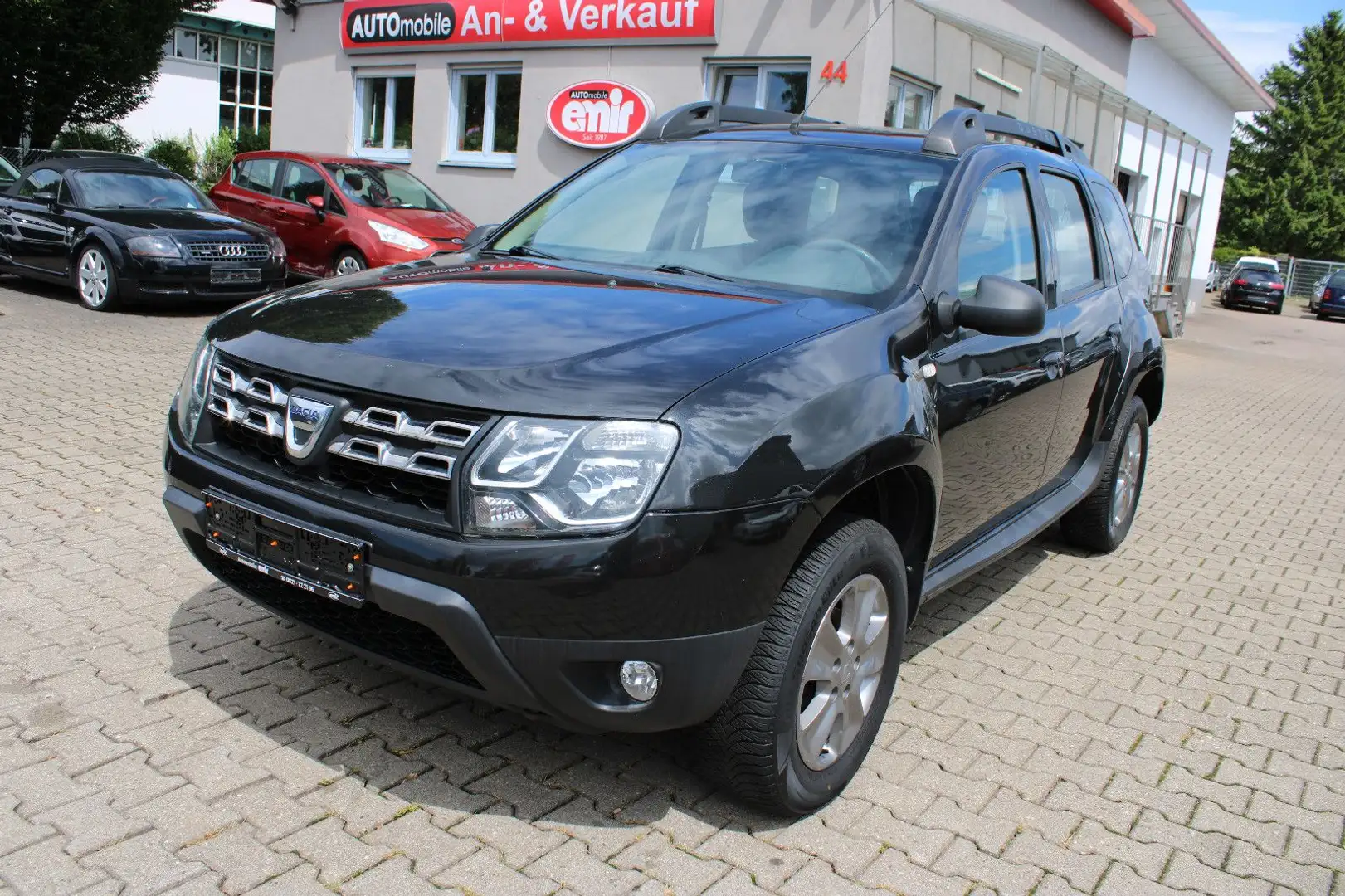Dacia Duster 1.6 SCe 115 4x2 Schwarz - 1