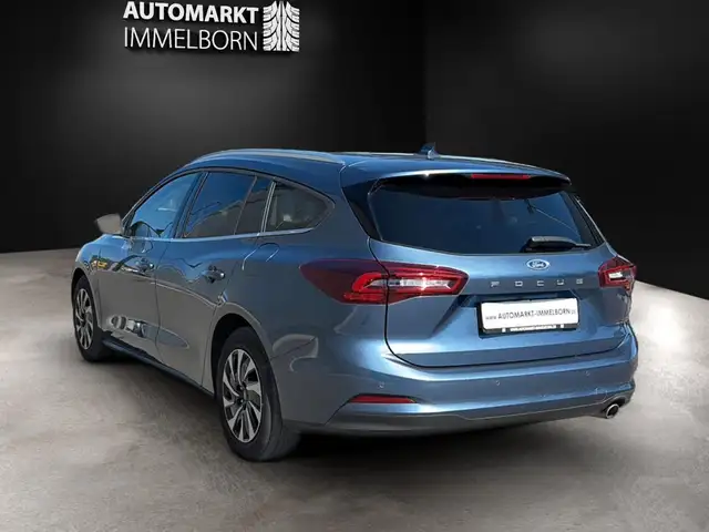 Ford Focus view 5