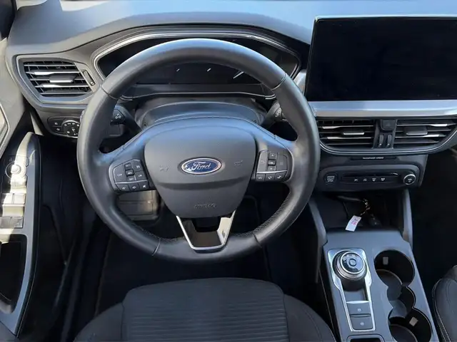 Ford Focus view 15