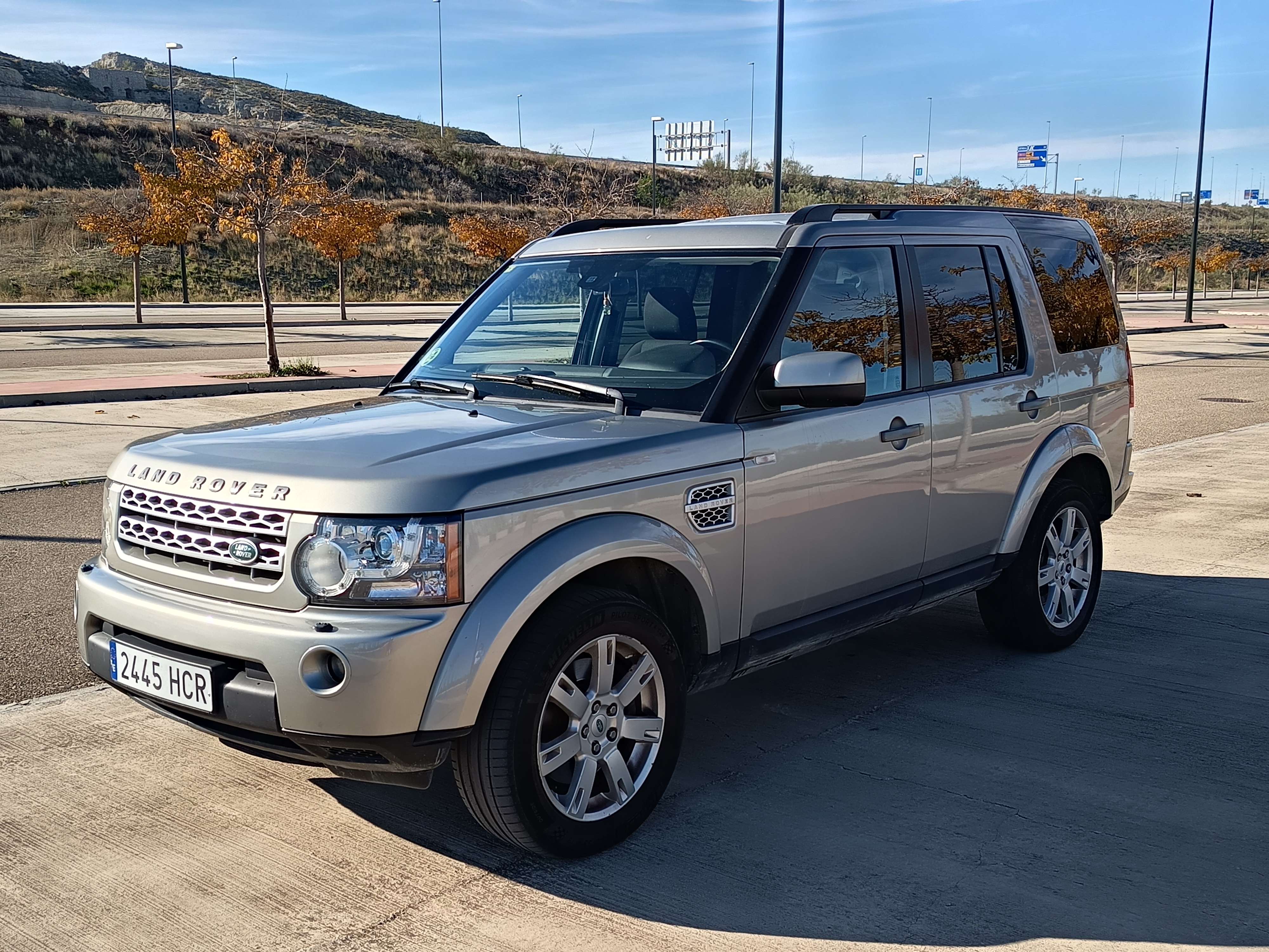 Land Rover Discovery Discovery 3.0SDV6 SE Aut. SE - foto 1
