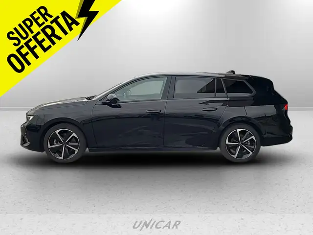 Opel Astra view 2
