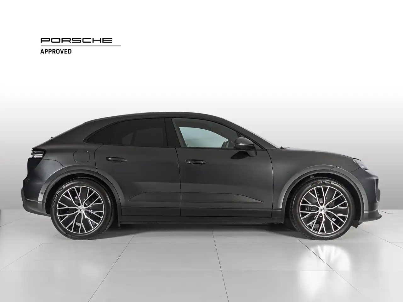 Porsche Macan 4 Elettrica, миниатюра 4