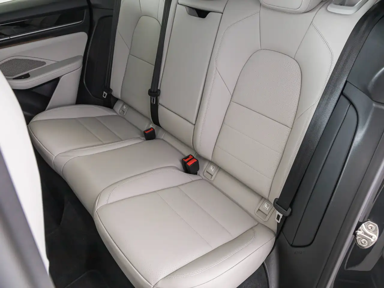 Porsche Macan 4 Elettrica, миниатюра 15