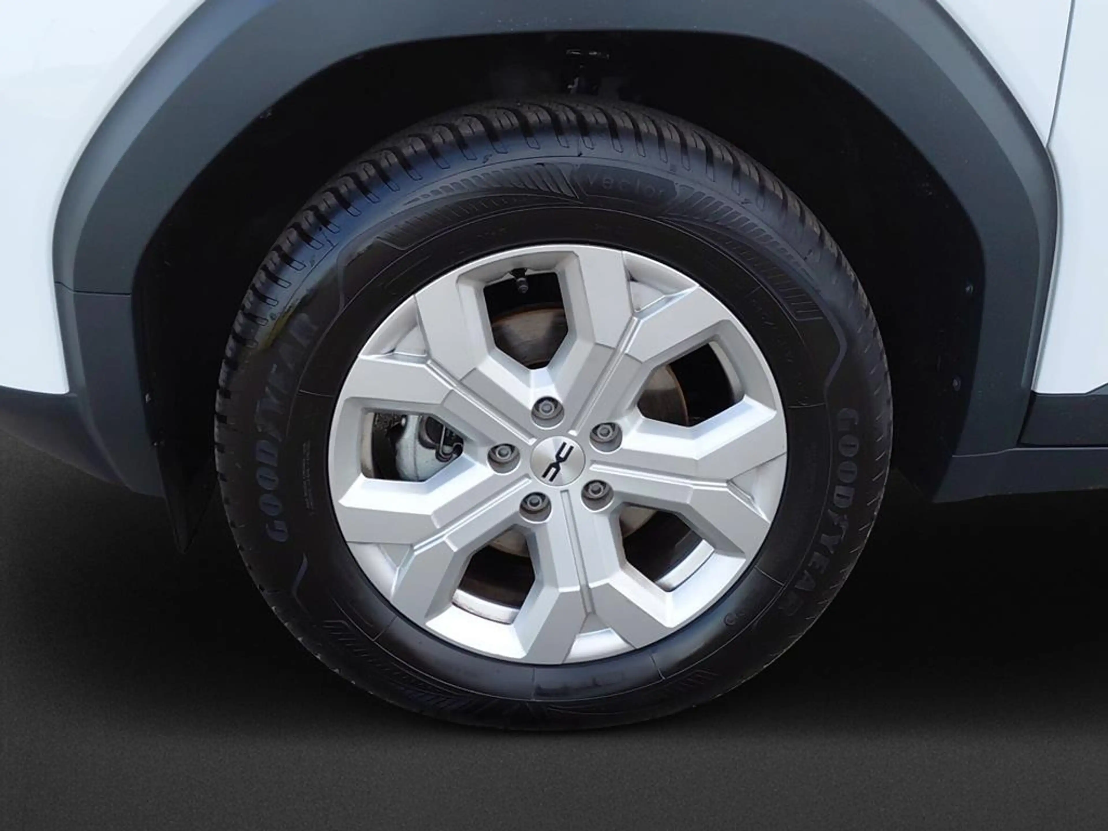 Dacia Bigster Dacia Bigster Essential TCe 140 — photo 10