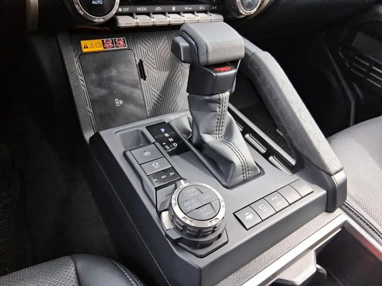 Toyota Tacoma снимка Toyota Tacoma