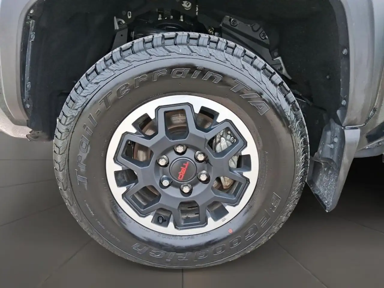 Toyota Tacoma снимка Toyota Tacoma